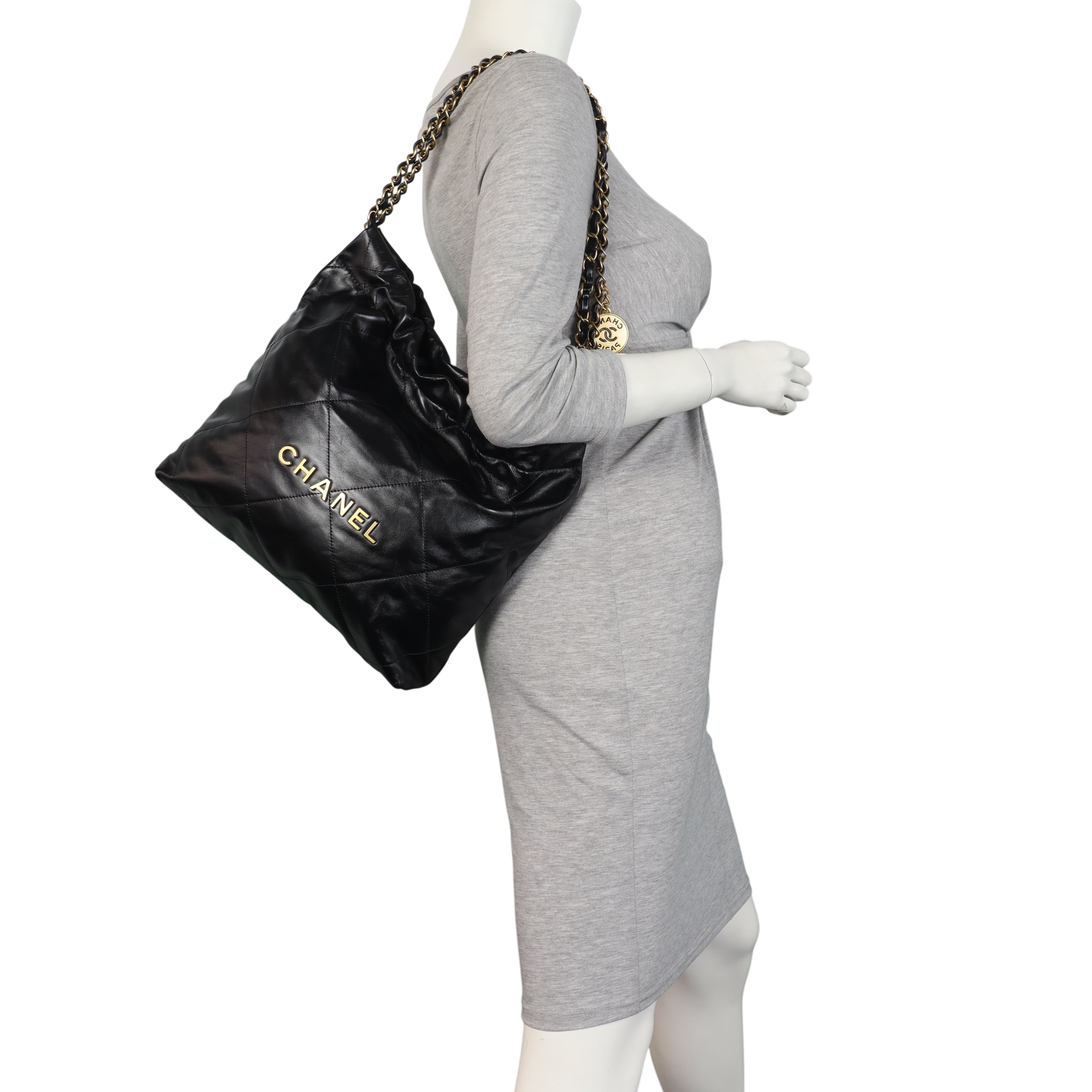 Chanel 22 Hobo Small
