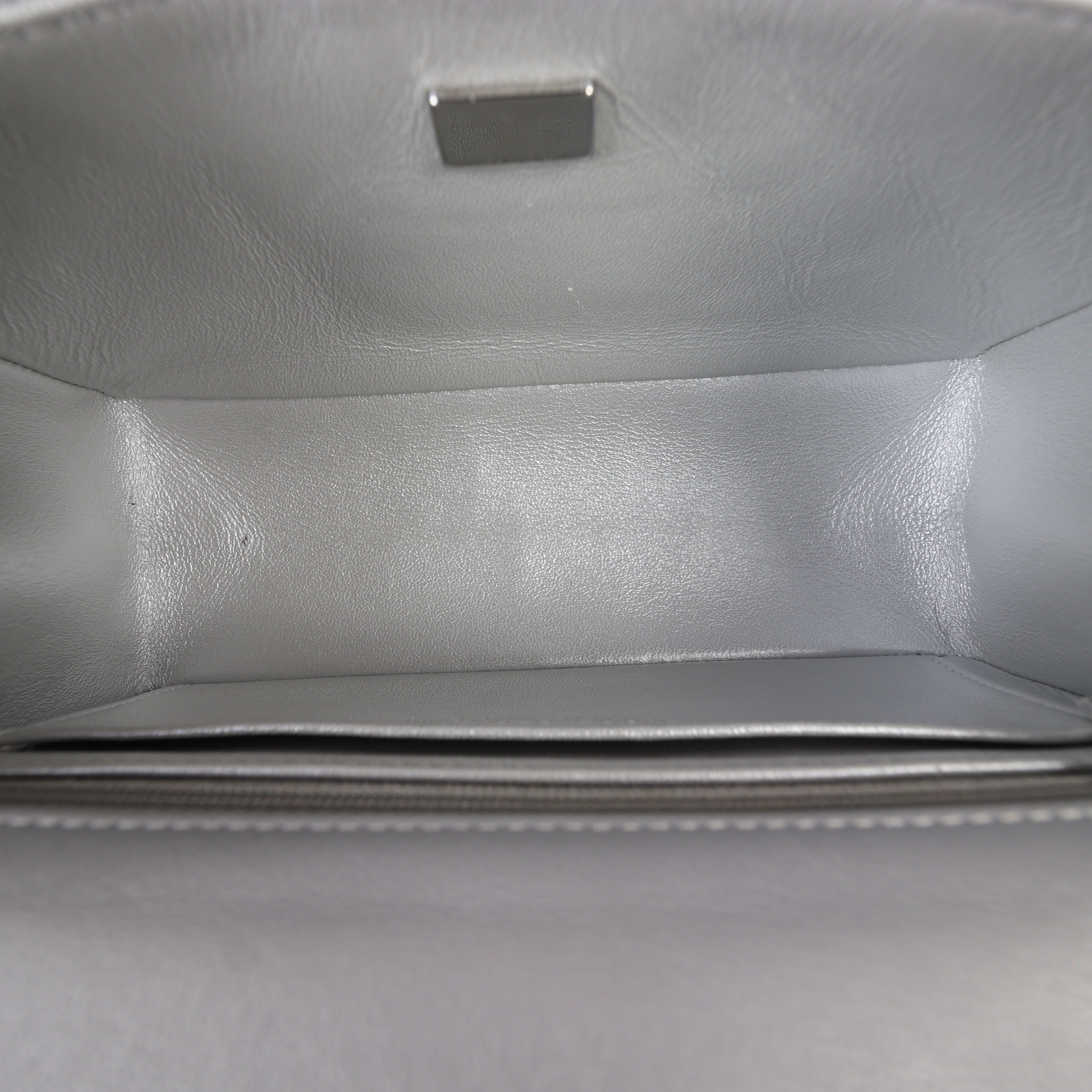 Chanel 2.55 Reissue 224 Single Flap Bag