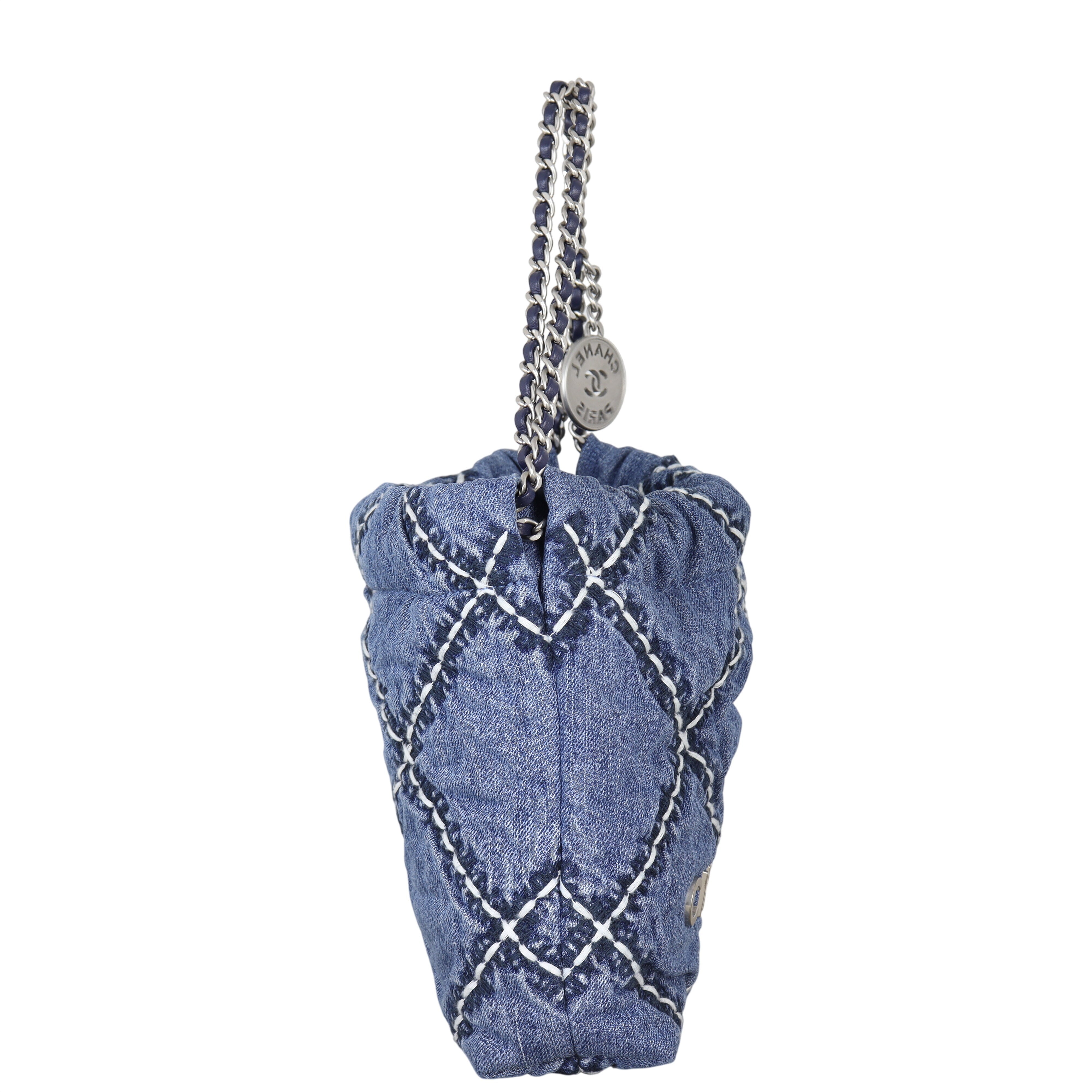 Chanel 22 Hobo Mini
