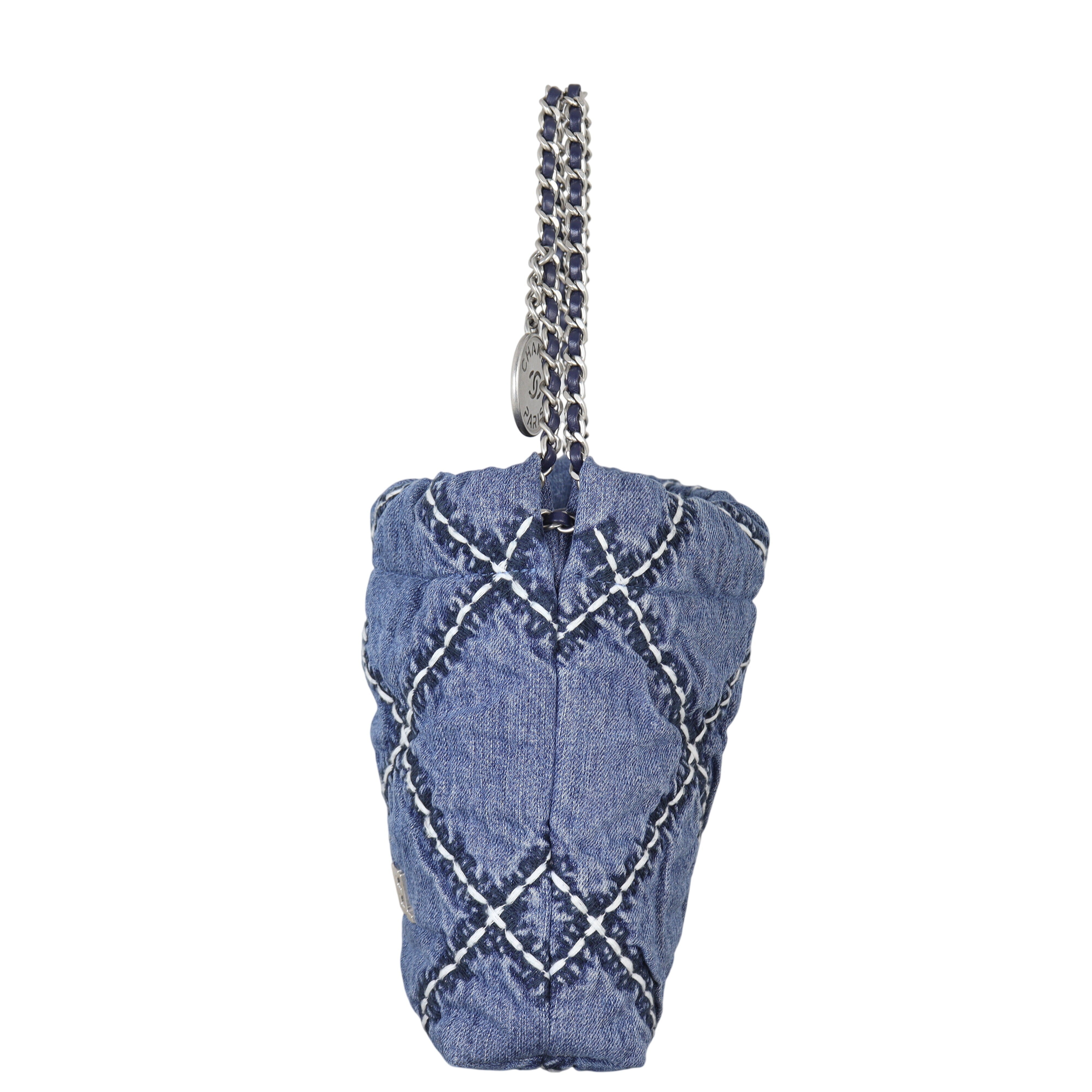 Chanel 22 Hobo Mini