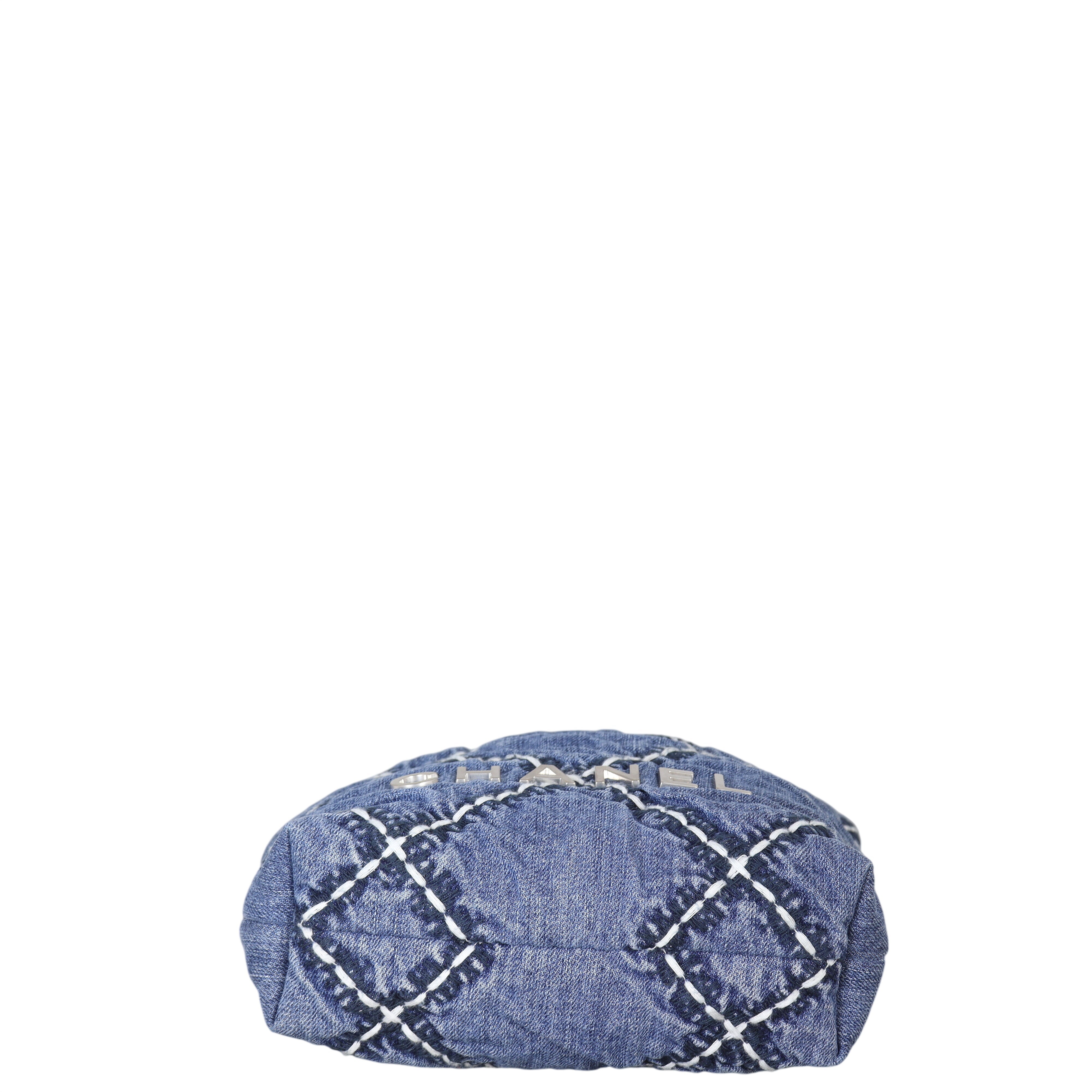 Chanel 22 Hobo Mini