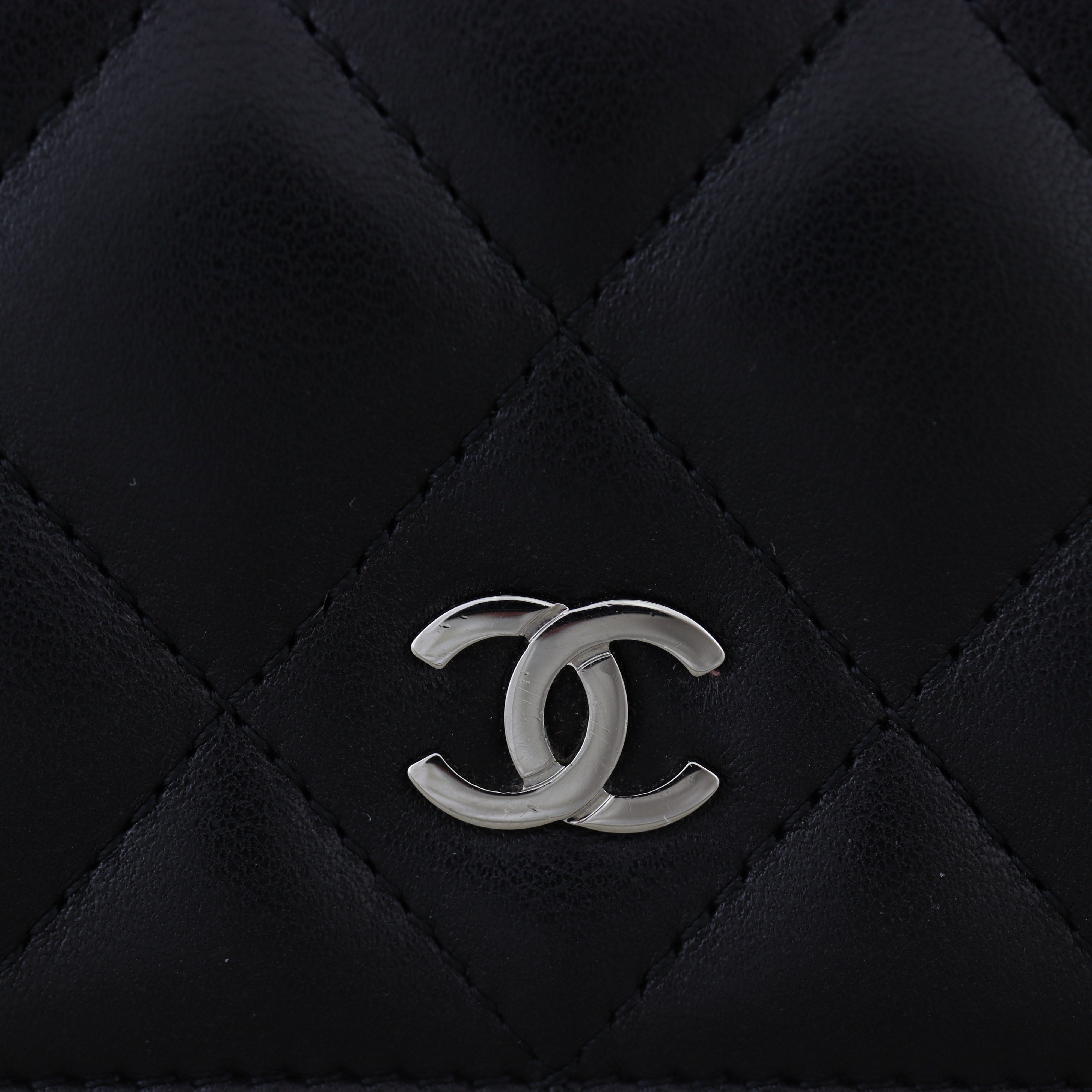 Chanel Classic Wallet on Chain
