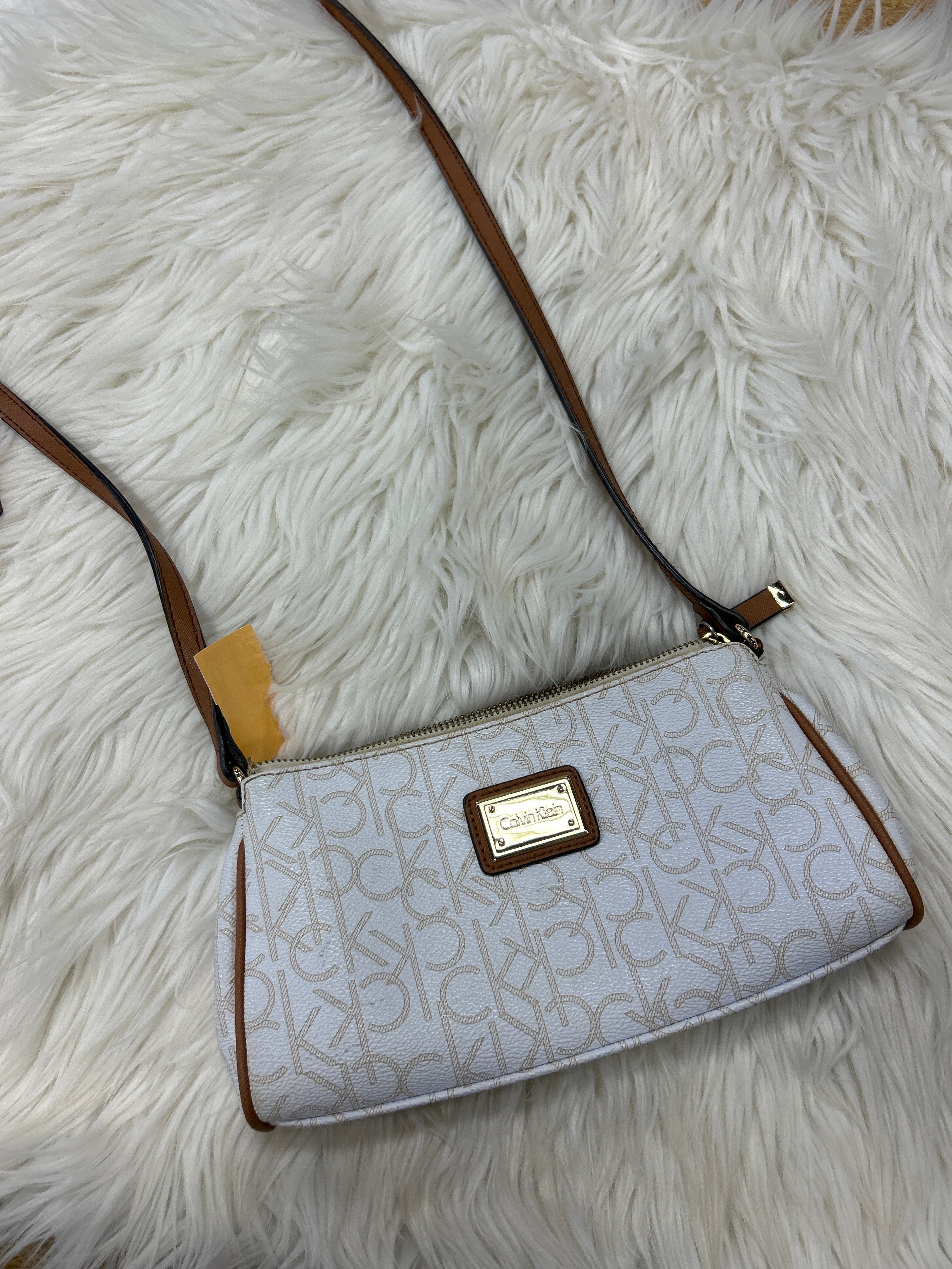 Crossbody By Calvin Klein In White, Size:Medium