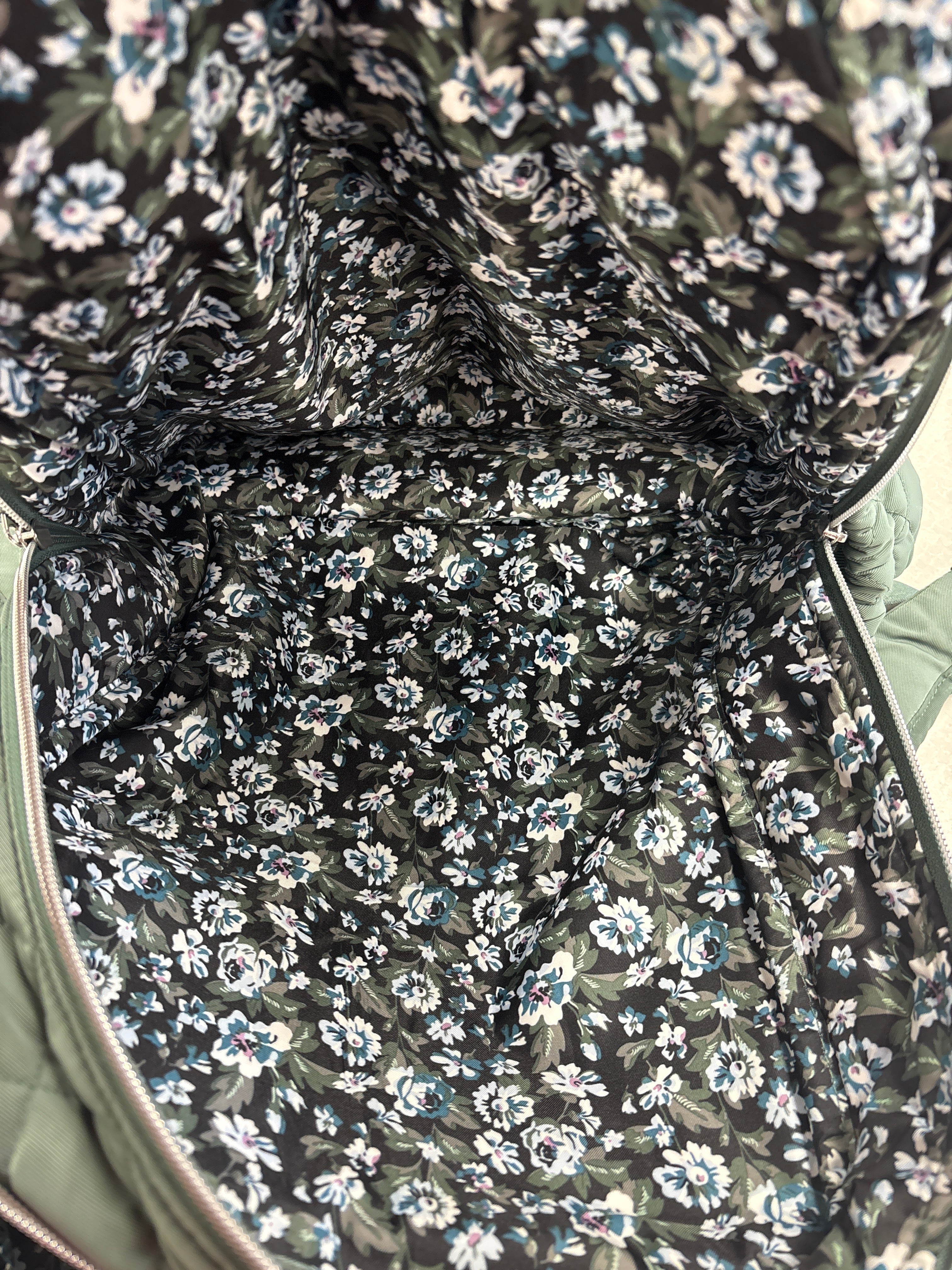 Backpack By Vera Bradley In Green, Size:Large