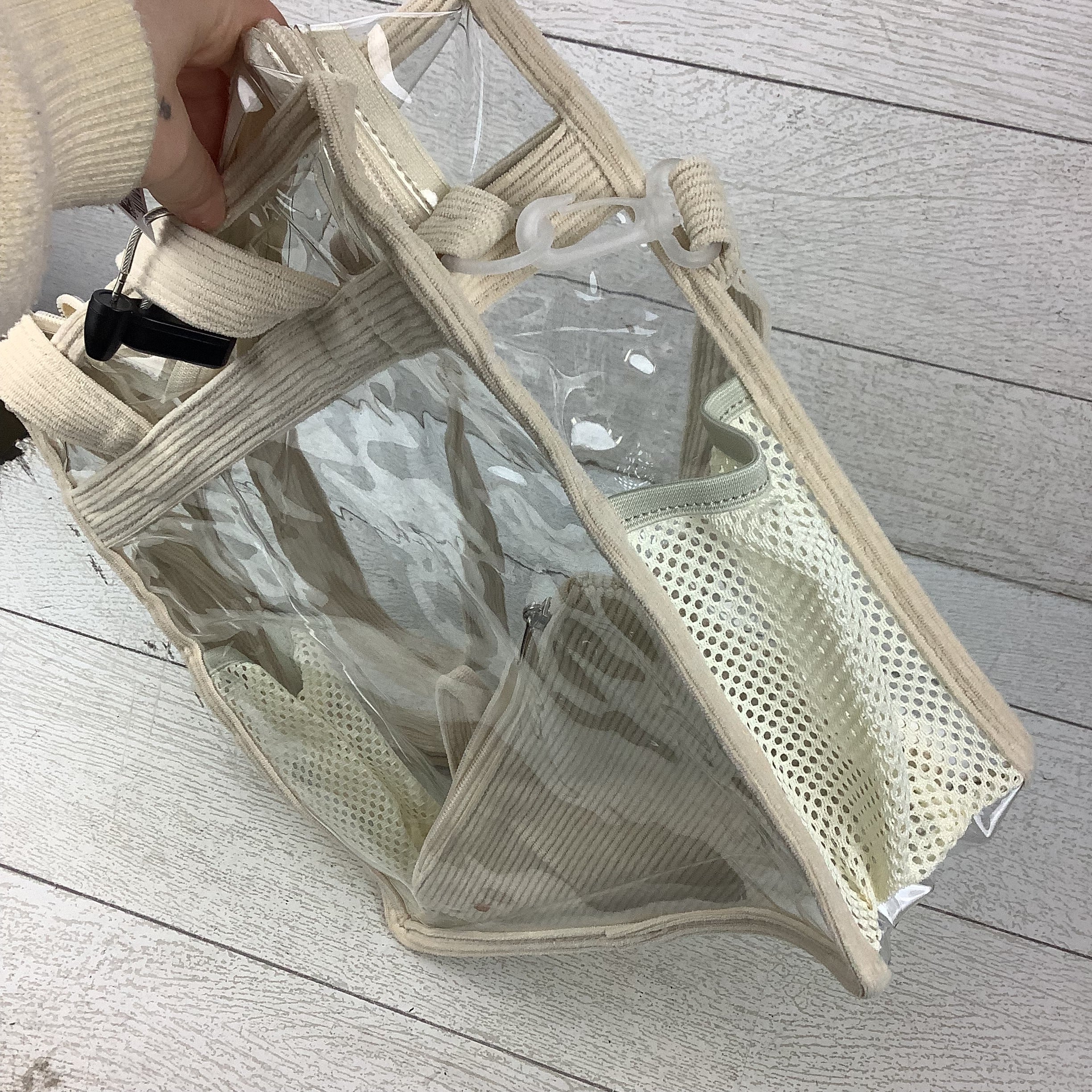 Tote By Clothes Mentor, Size: Medium