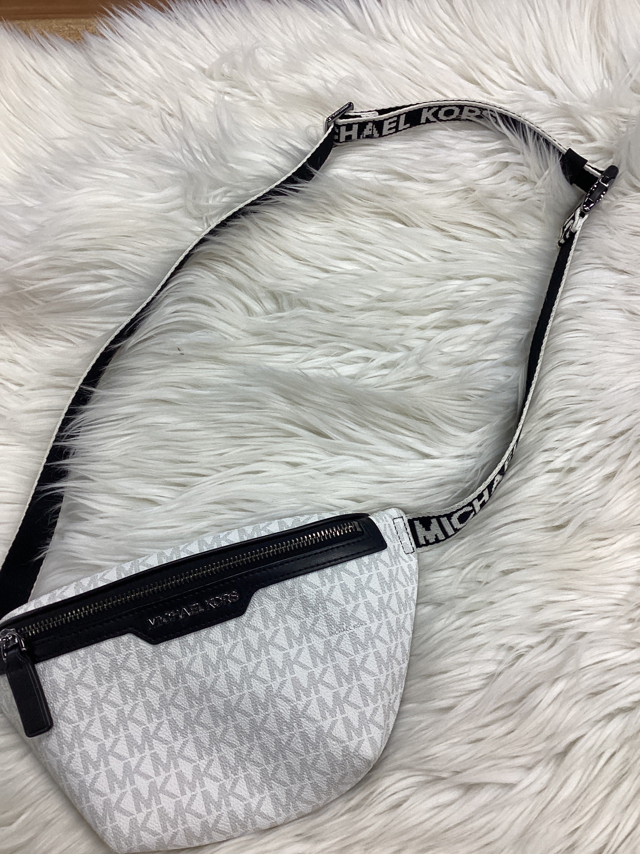 Belt Bag Designer By Michael Kors In White, Size:Small