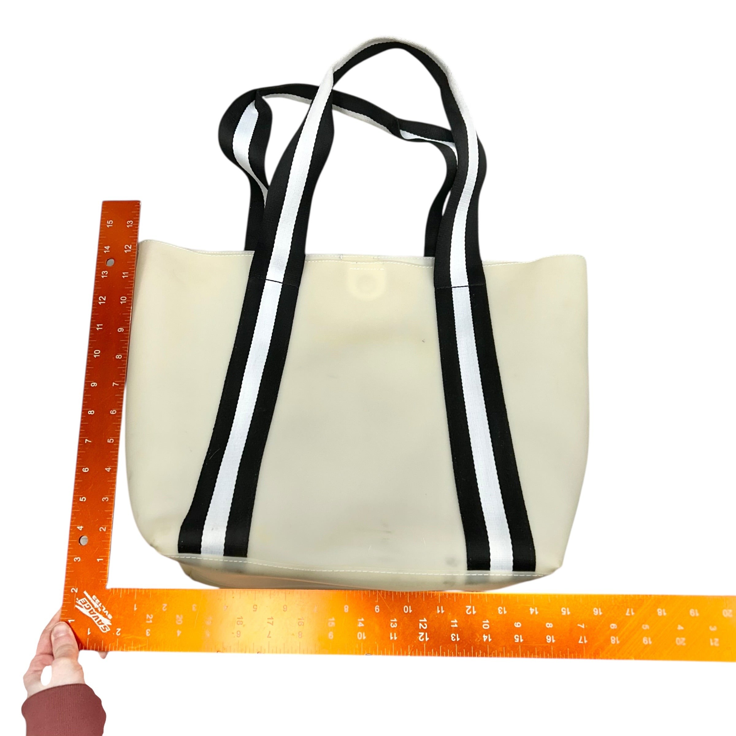 Tote Designer By Sondra Roberts, Size: Medium
