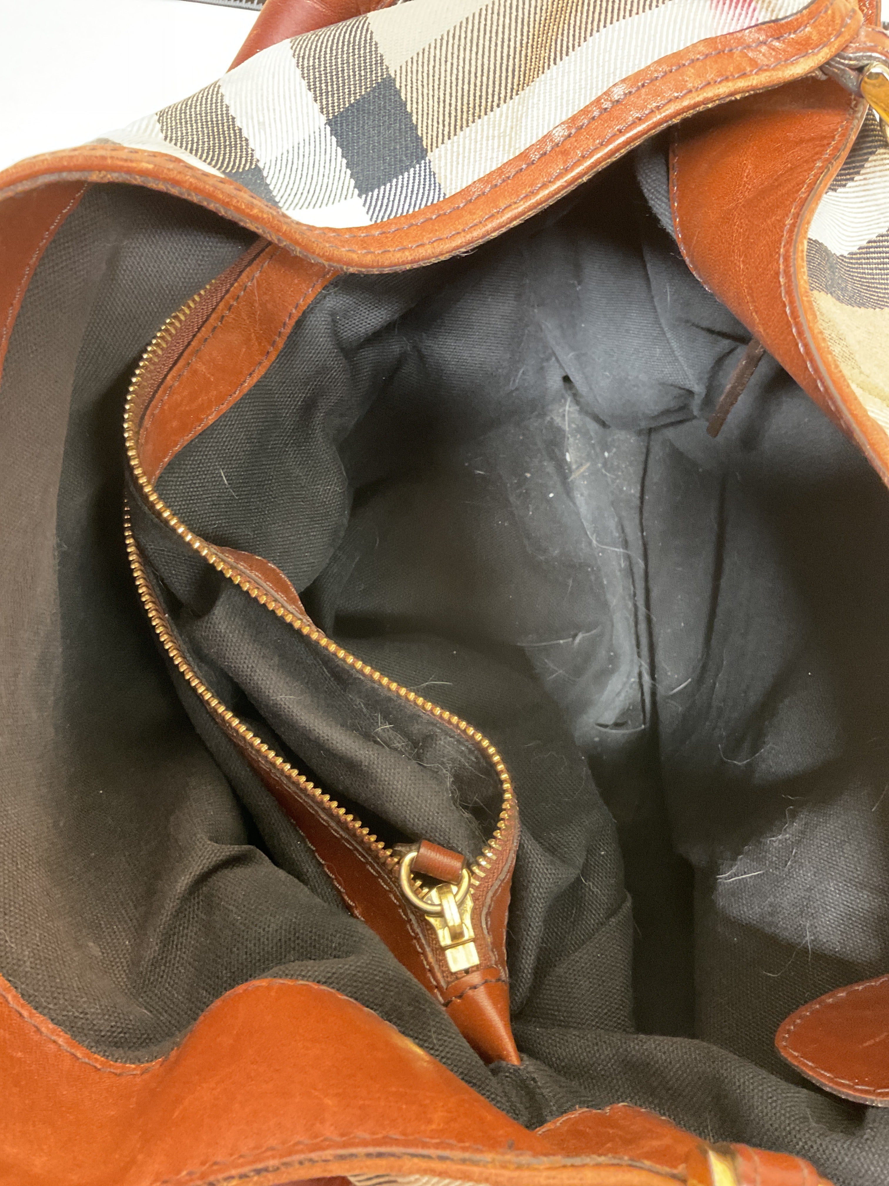 Handbag Luxury Designer By Burberry In Plaid Pattern, Size:Large