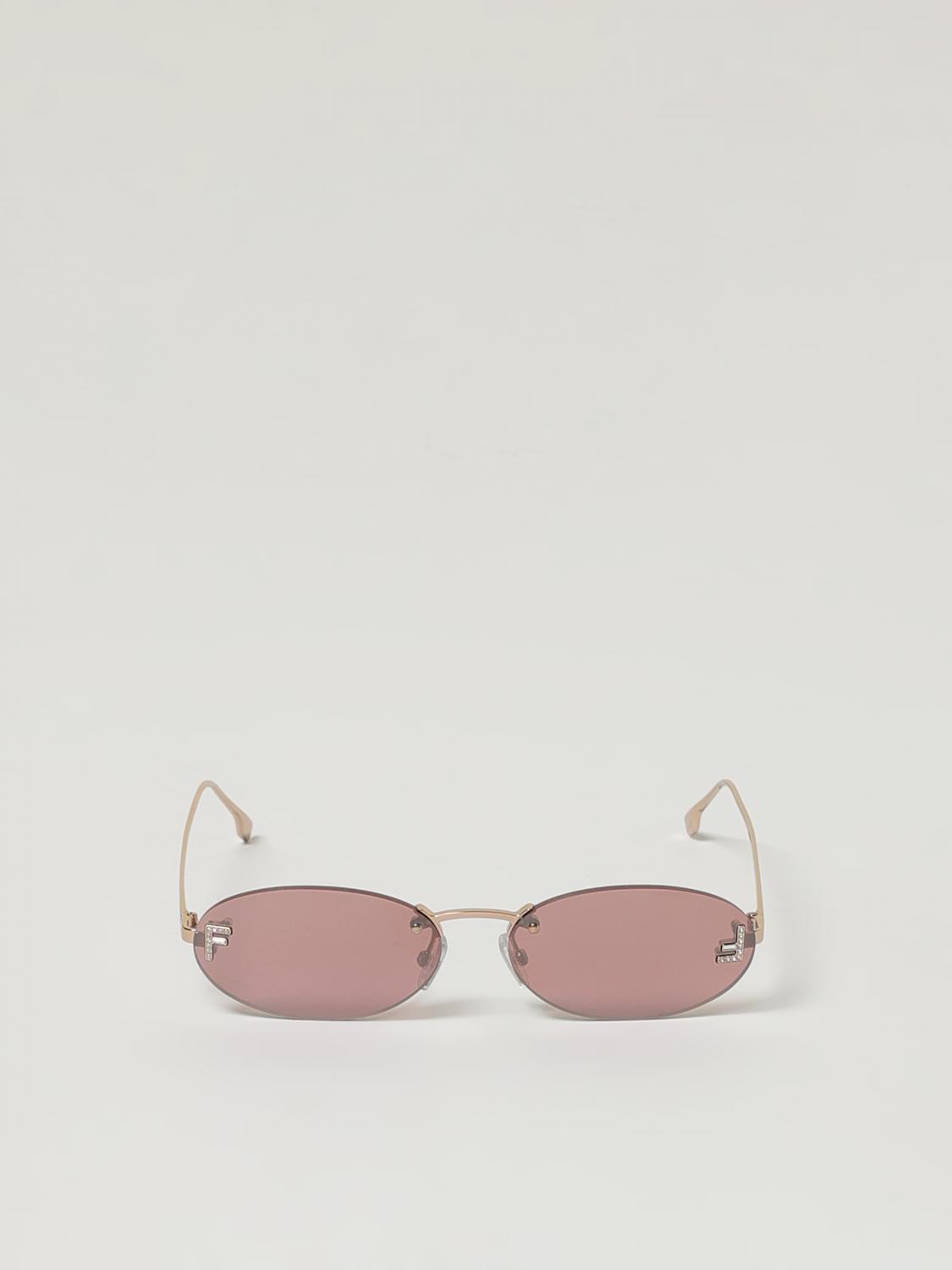 woman's sunglasses