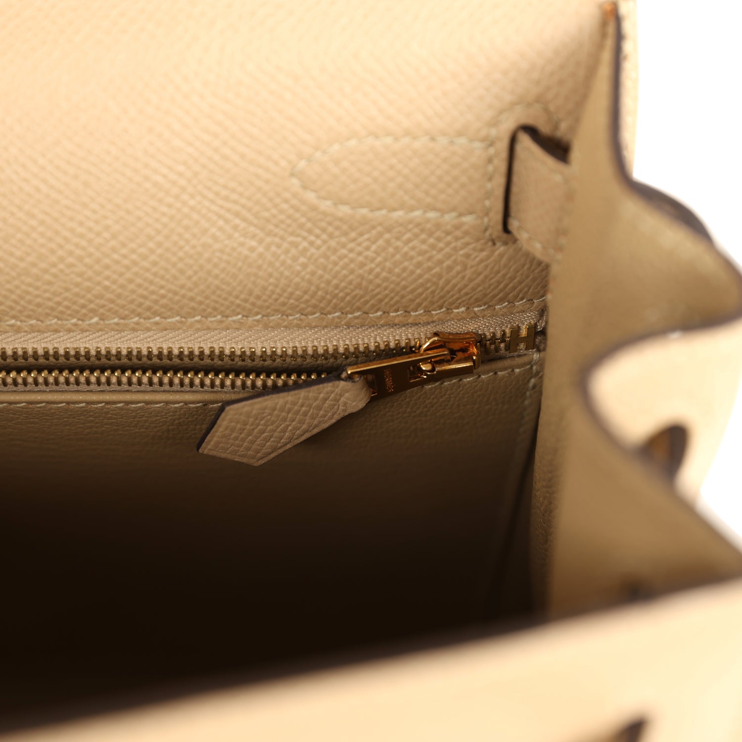 Pre-owned Hermes Kelly Sellier 28 Trench Epsom Gold Hardware