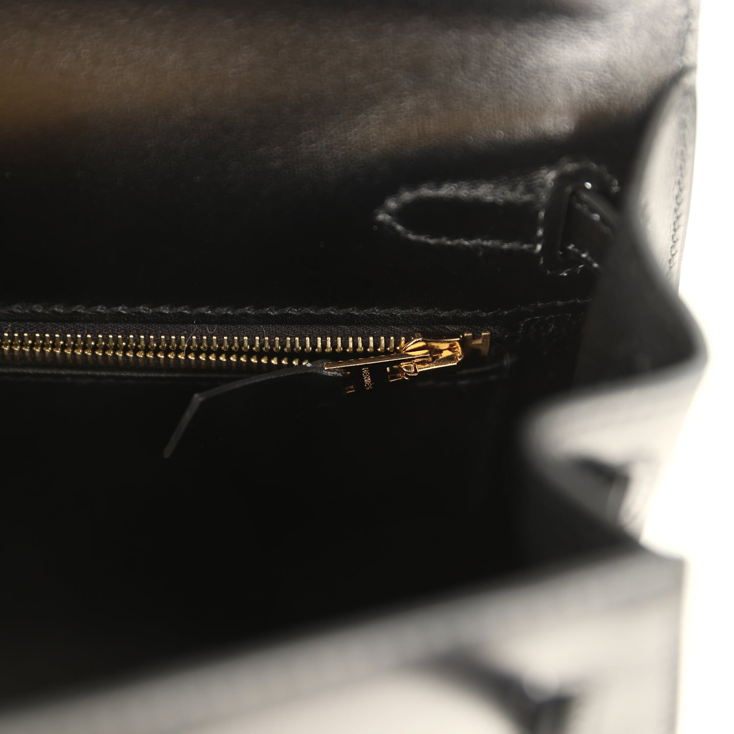 Hermes Kelly Sellier 25 Black Box Gold Hardware