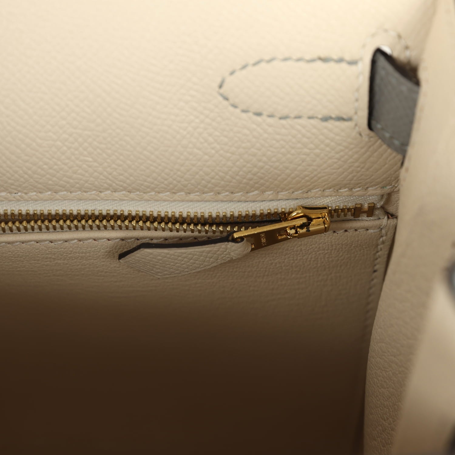Hermes Special Order (HSS) Kelly Sellier 28 Craie and Gris Mouette Epsom Permabrass Hardware