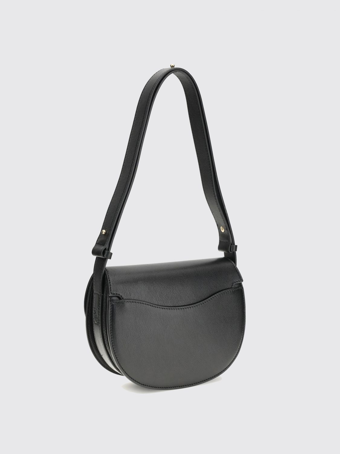 woman's shoulder bag