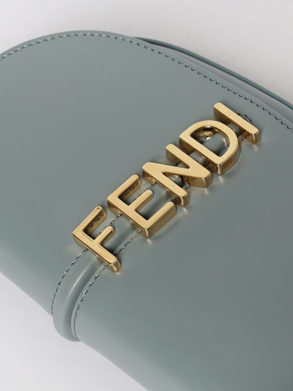 woman's shoulder bag