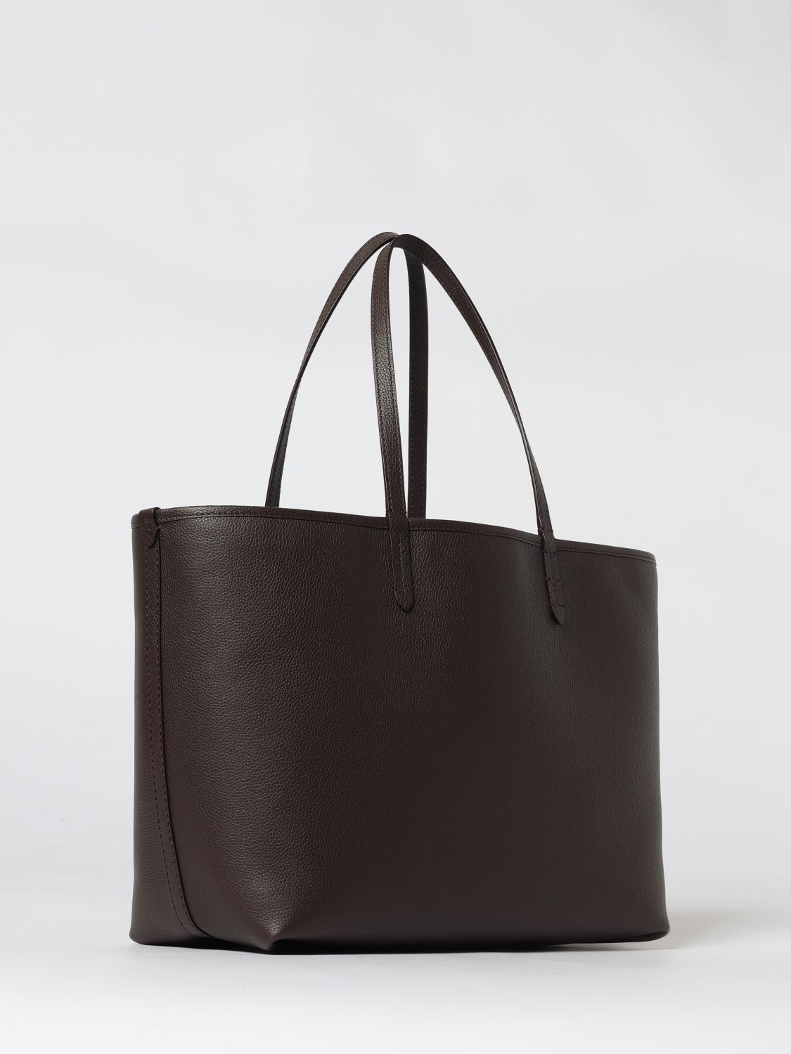 woman's tote bag