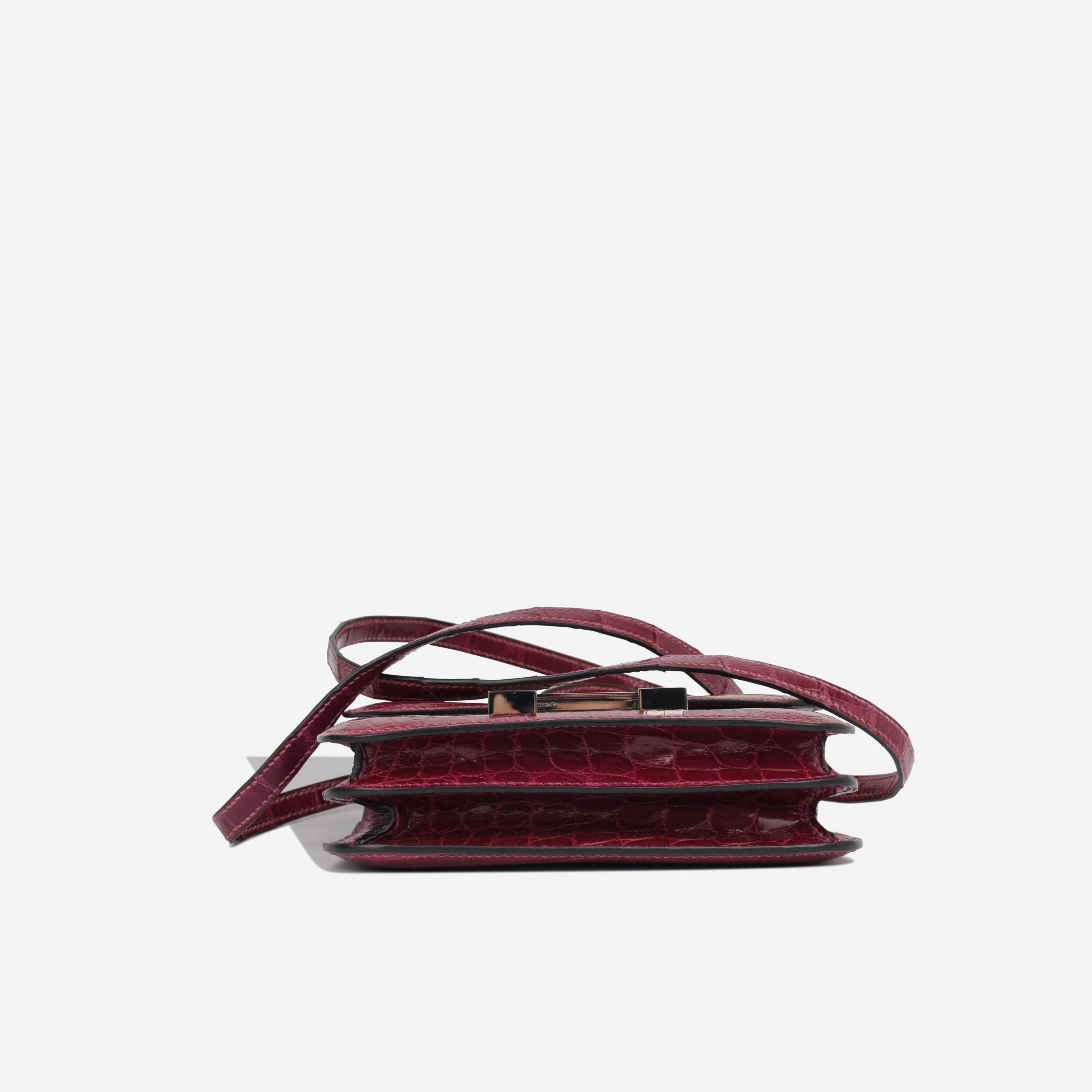 Constance 18 - Cassis Shiny Croc