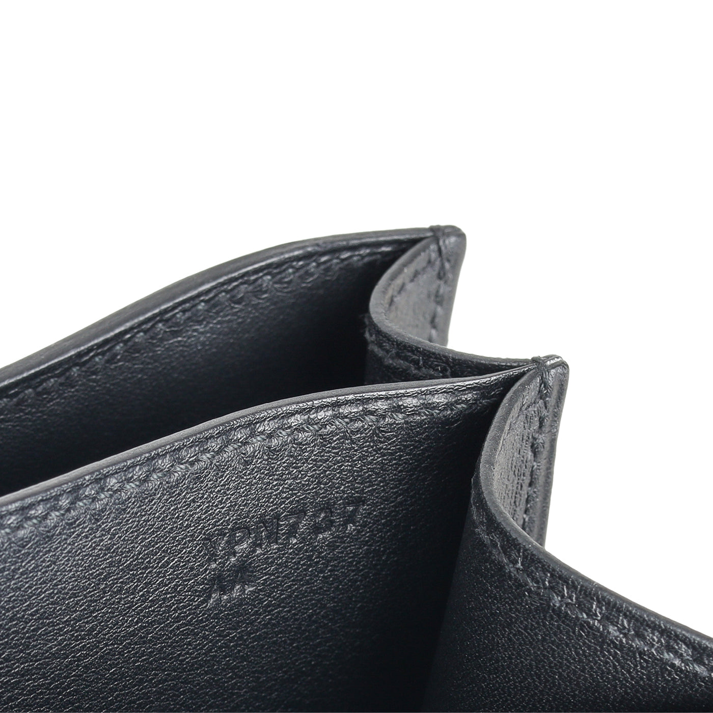 Constance 18 - Black