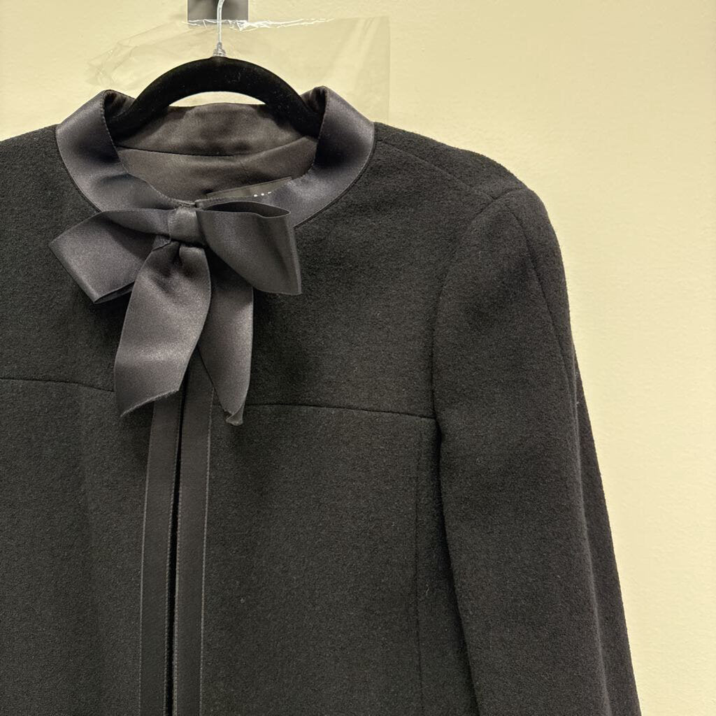 Fall2005 Runway Wool Blend Bow Collar Coat