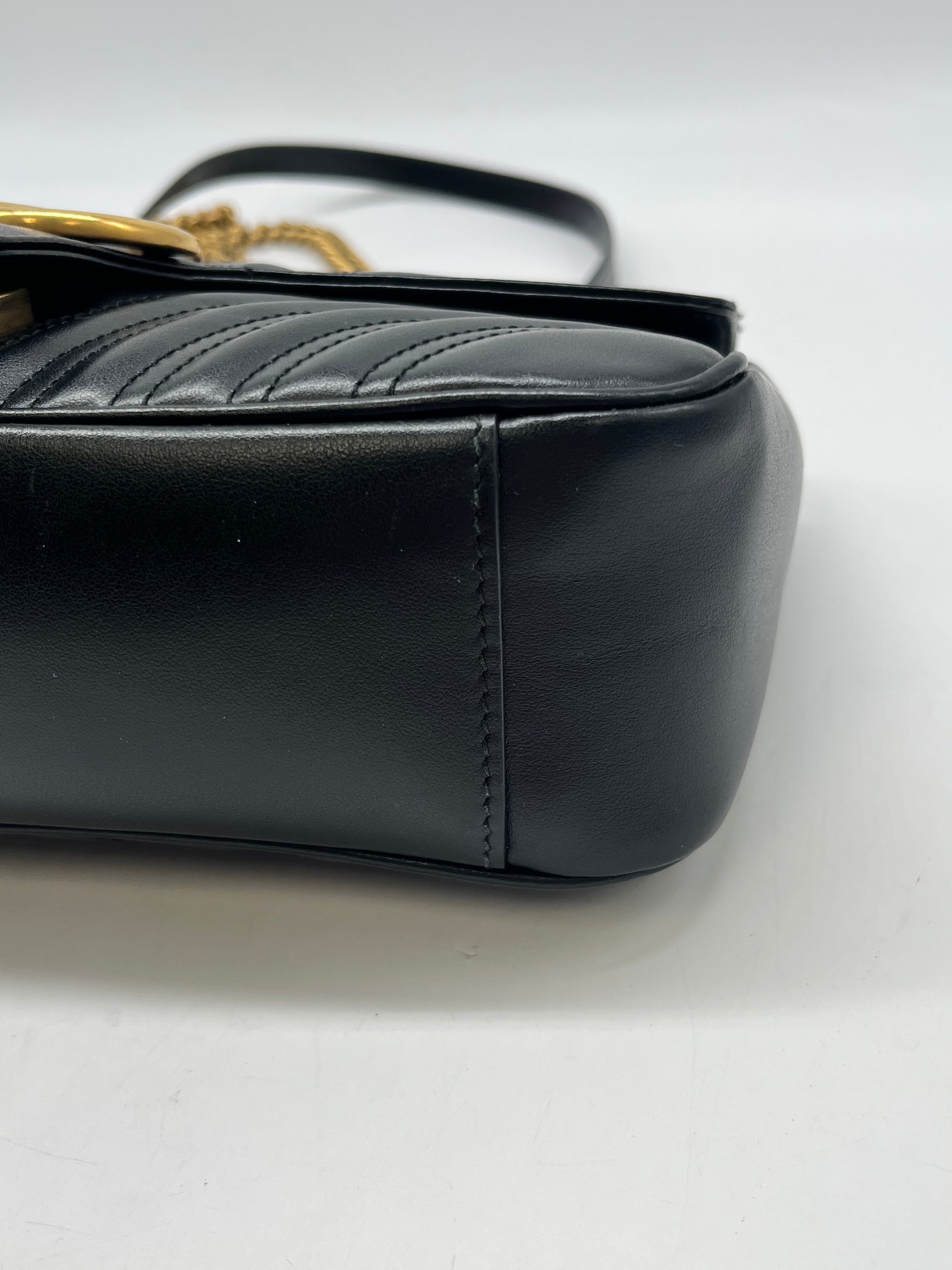 Handbag Luxury Designer By Gucci, Size: Small