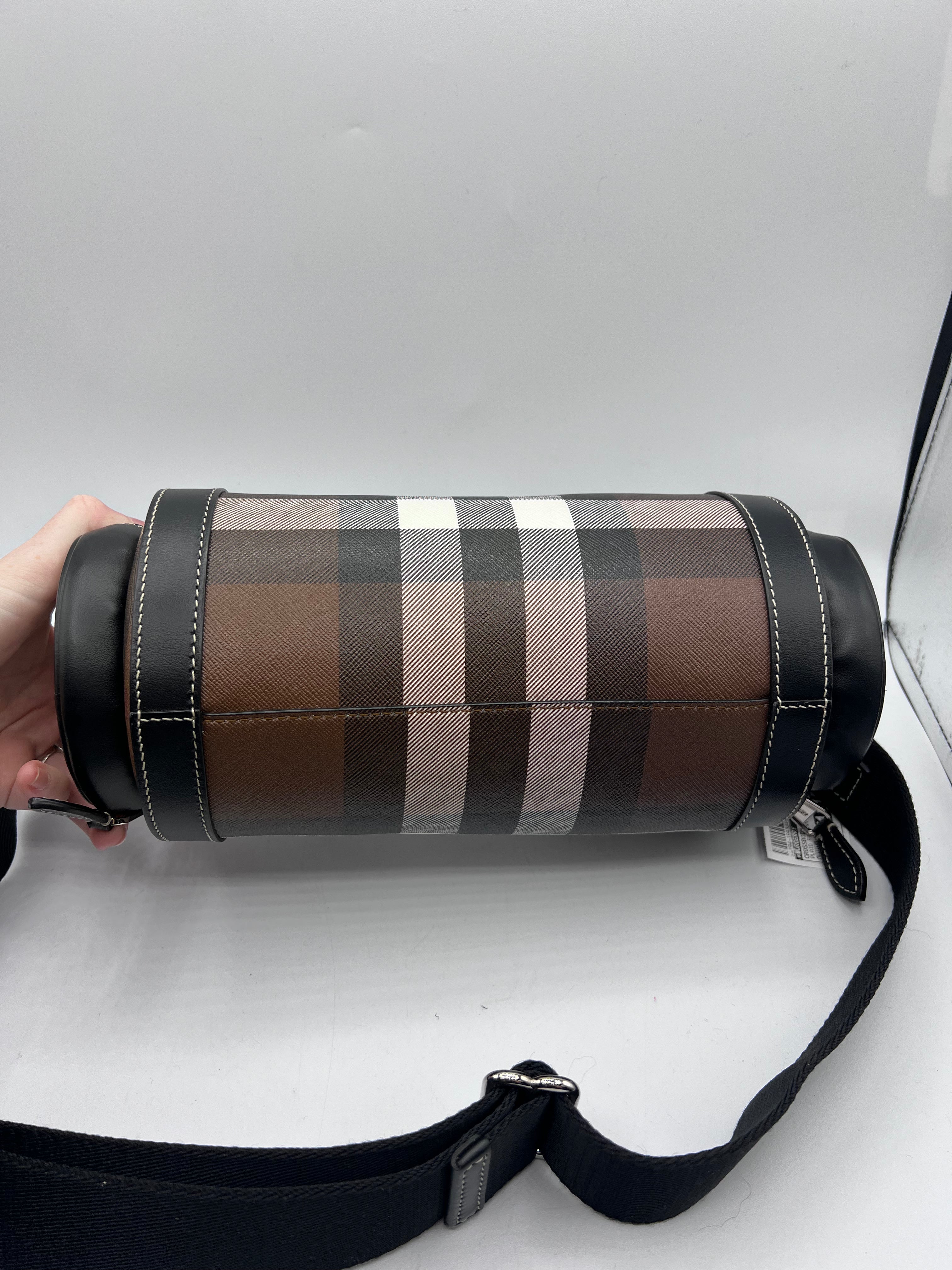 Crossbody Luxury Designer By Burberry In Plaid Pattern, Size:Medium