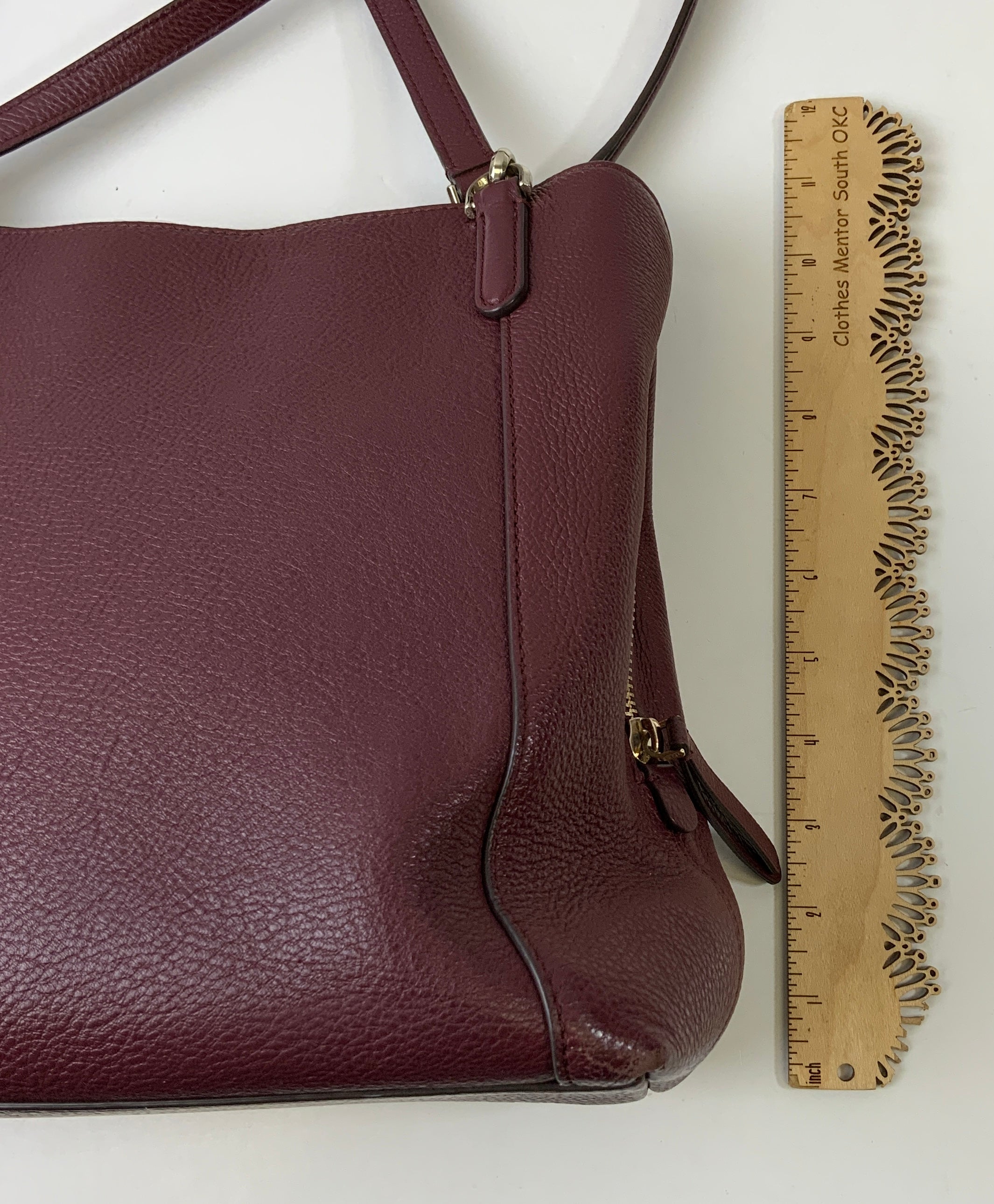 Handbag Designer By Kate Spade In Maroon, Size:Medium