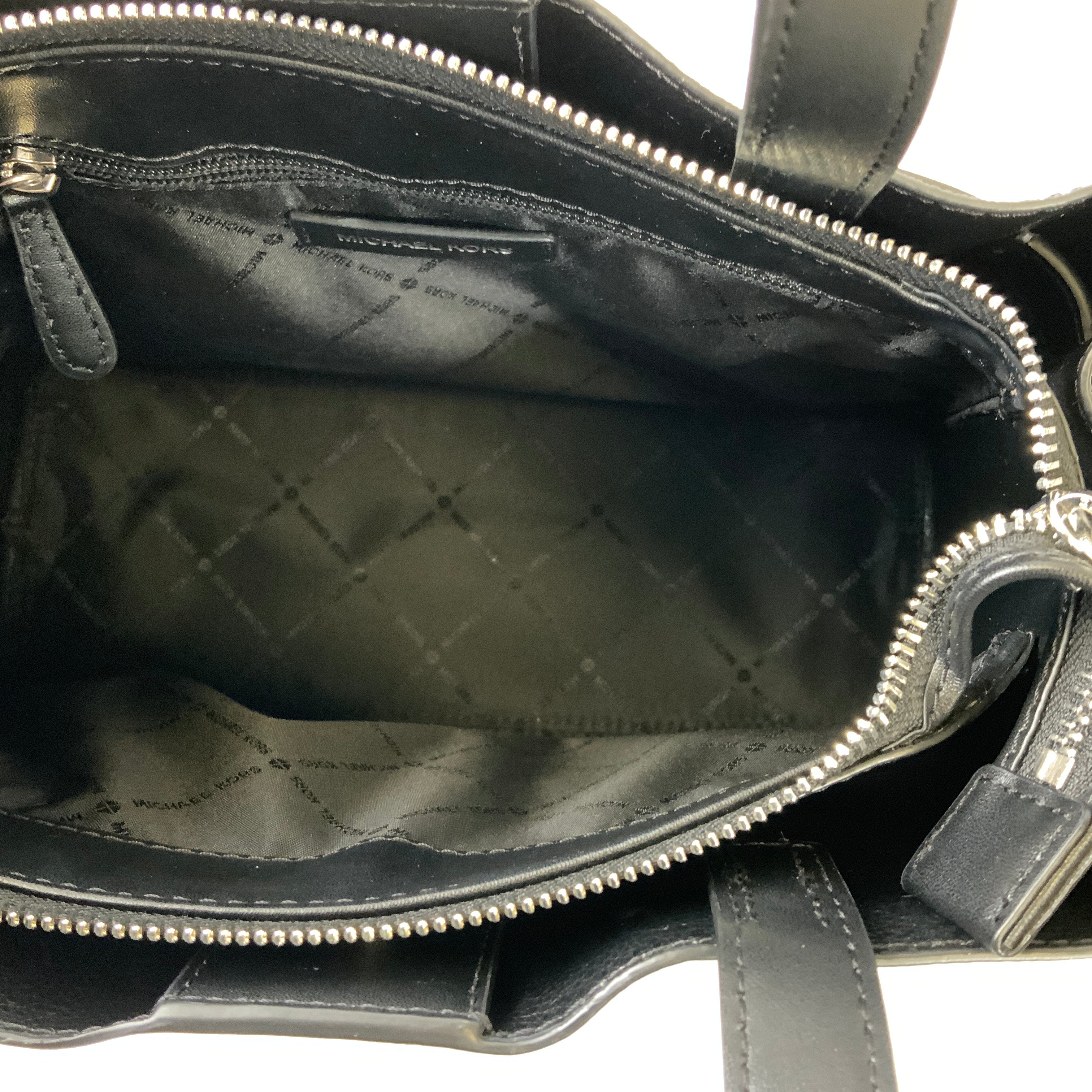 Handbag Designer By Michael Kors, Size: Medium
