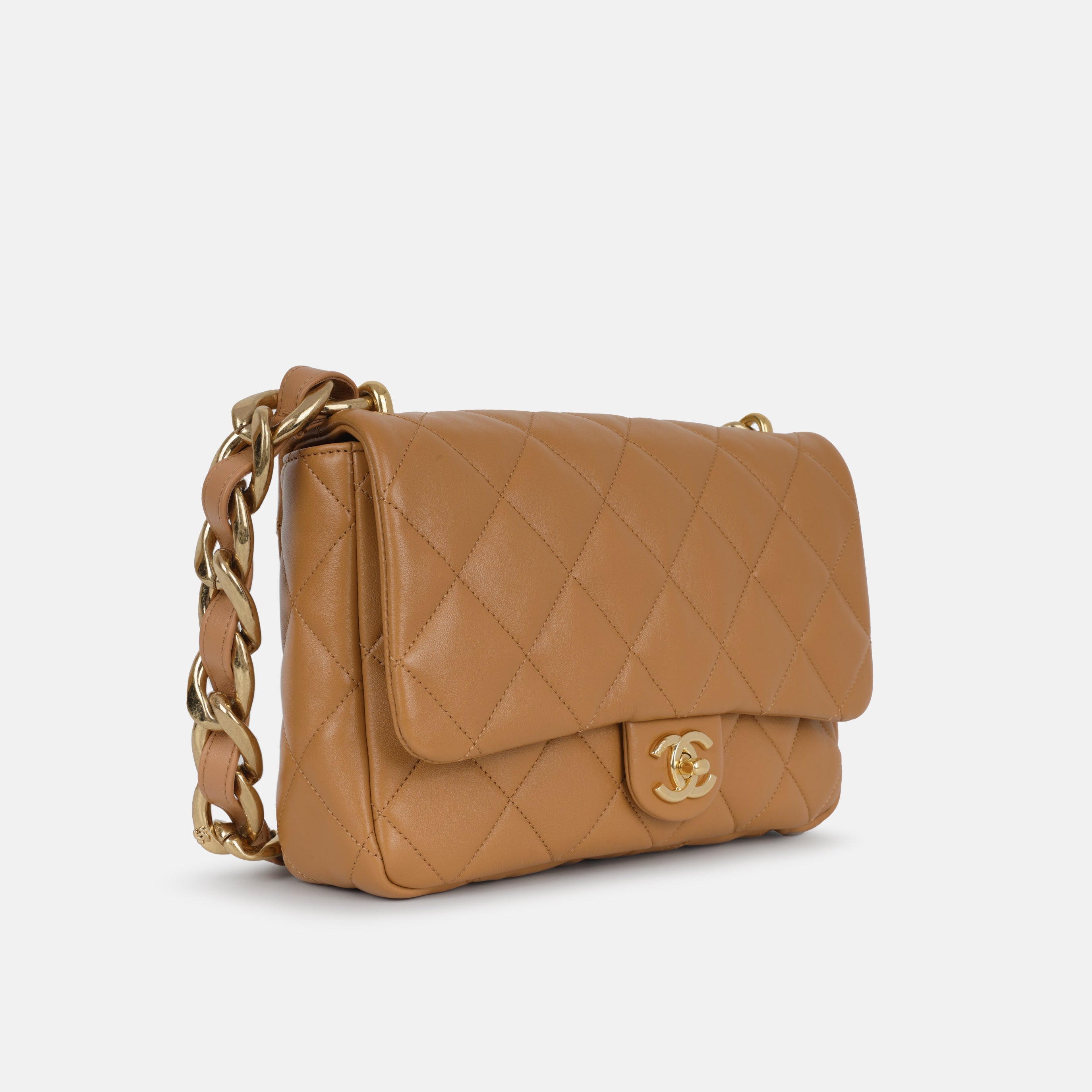 Large Chunky Chain Flap