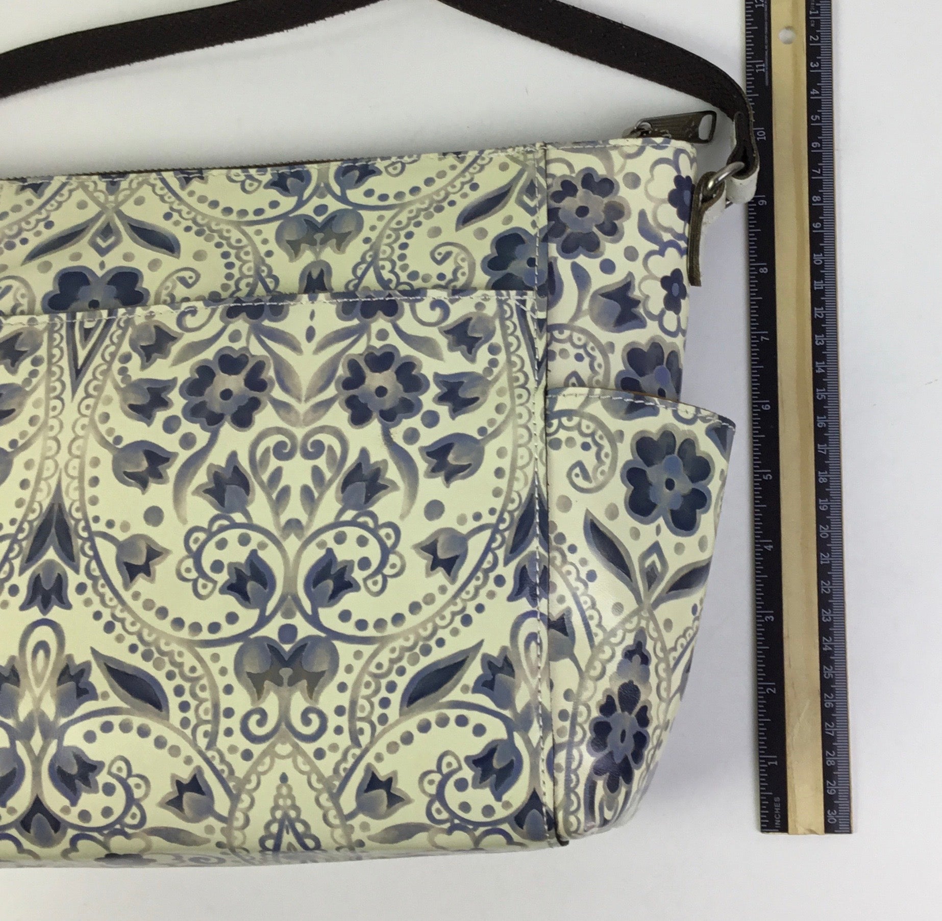 Crossbody Designer By Patricia Nash In Cream, Size:Small