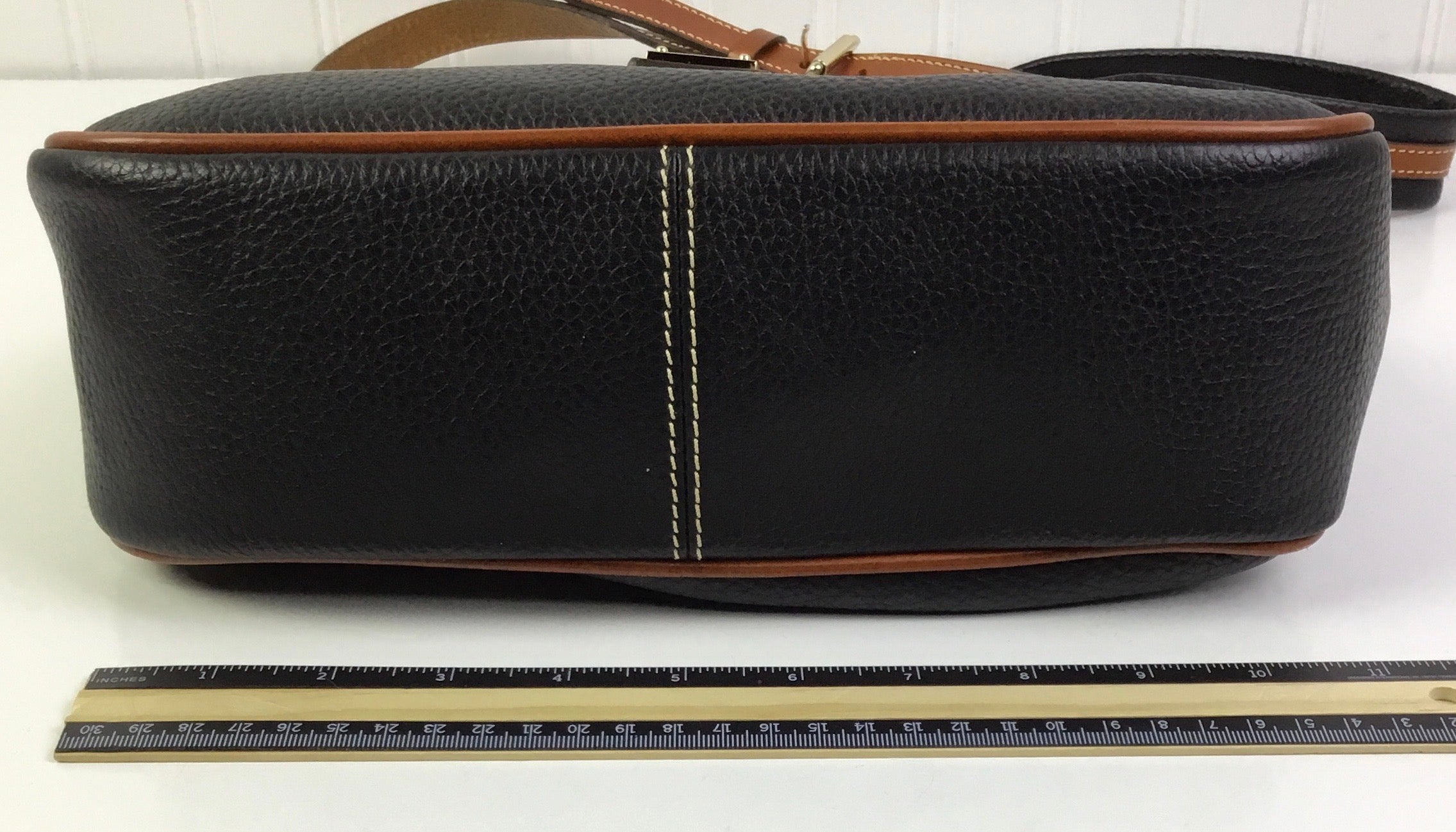 Crossbody Designer By Dooney And Bourke In Black, Size:Medium