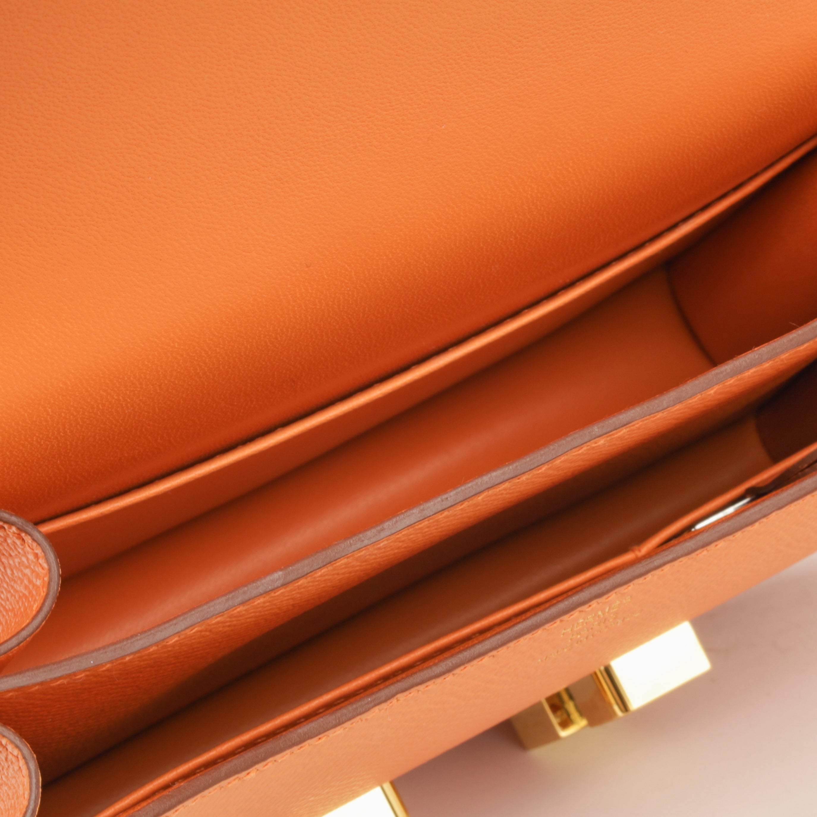 Constance 18 -  Orange
