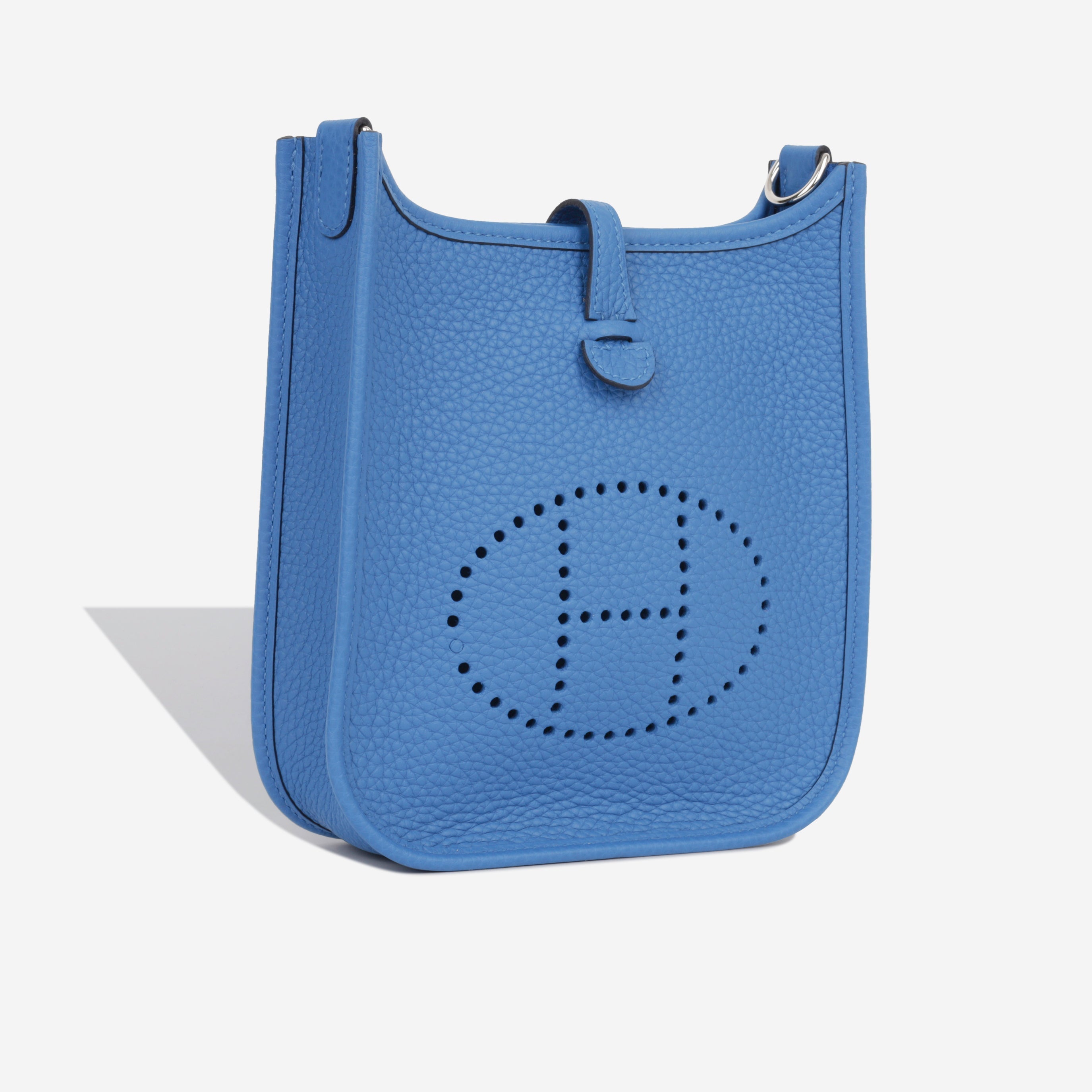 Evelyne TPM - Bleu France