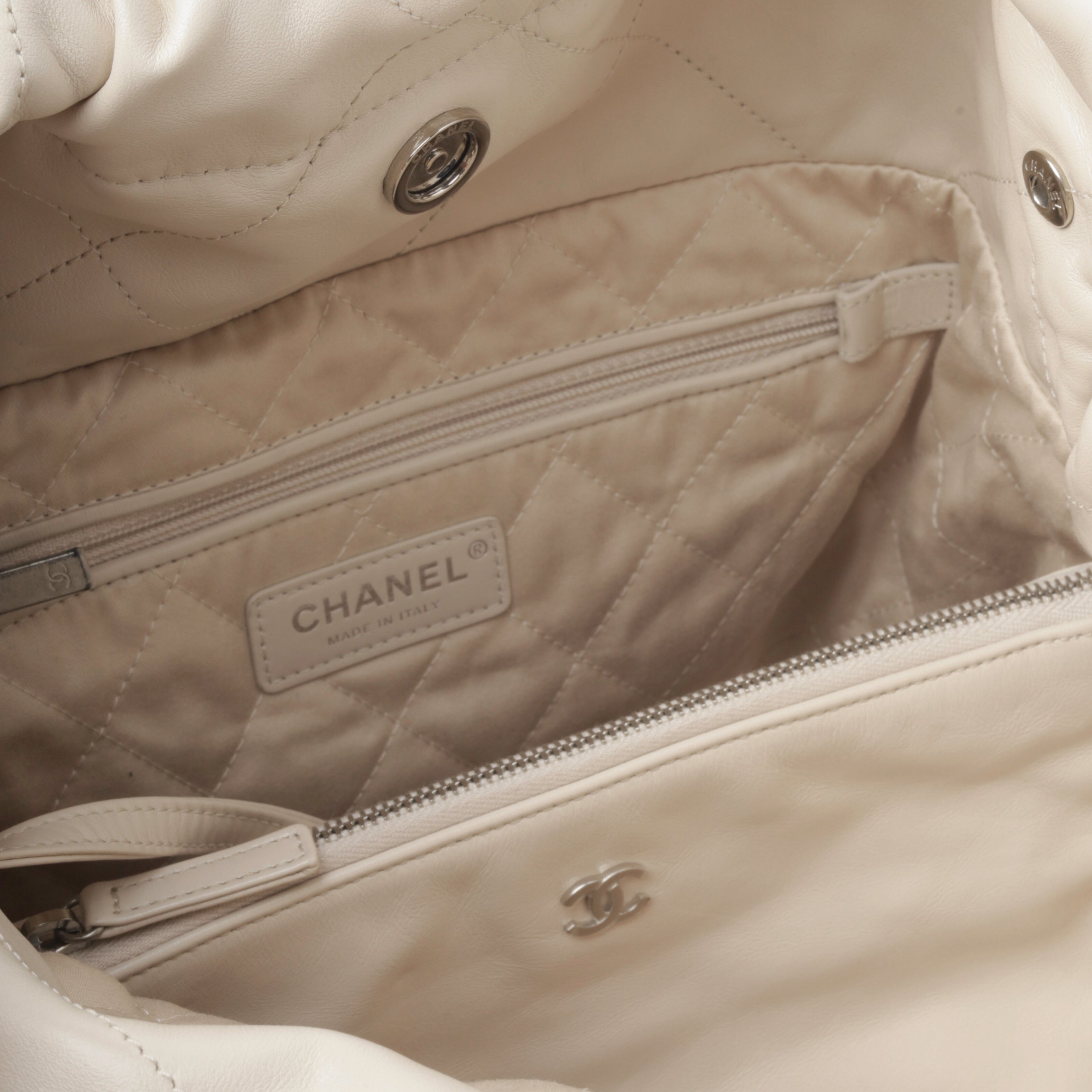 Small 22 Tote