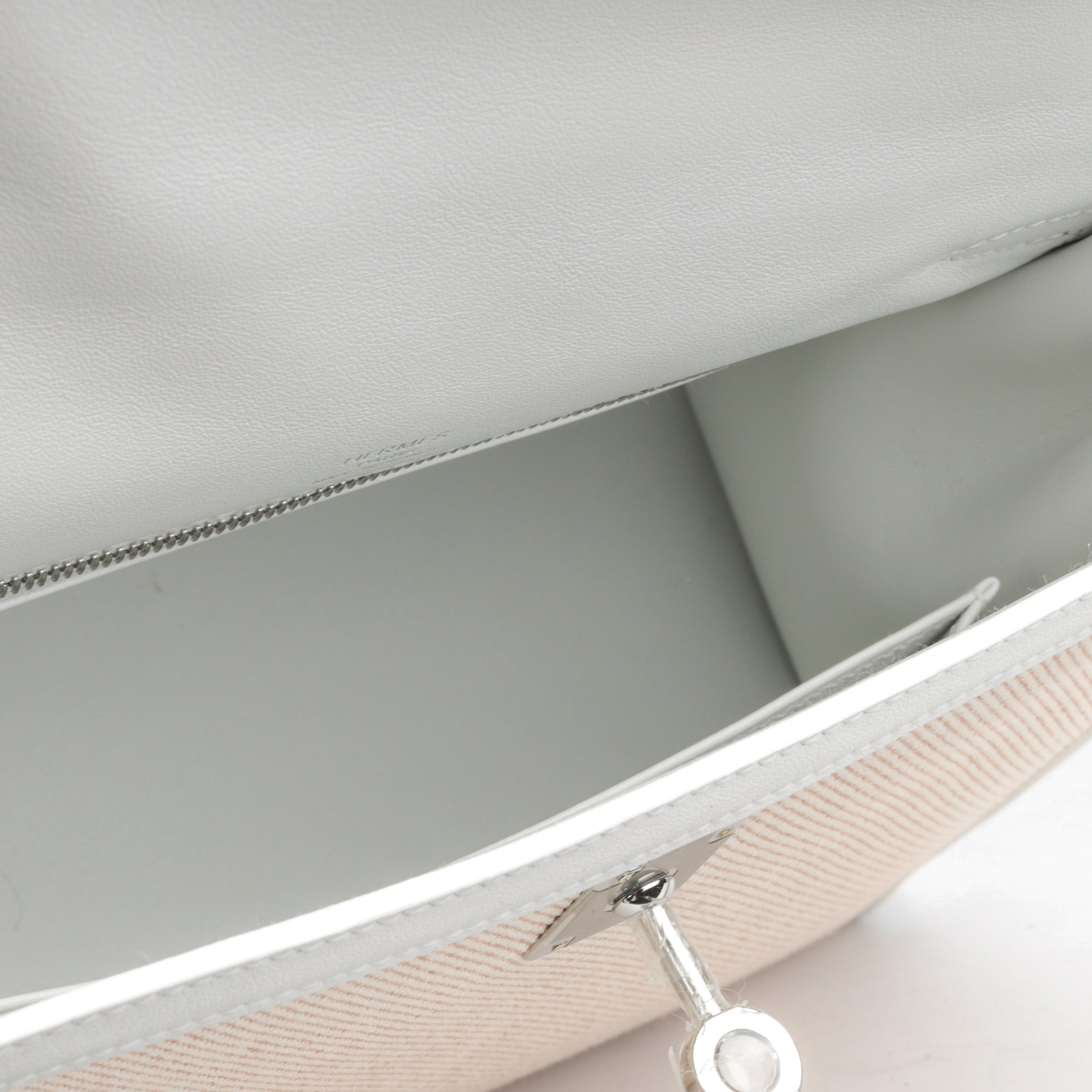 Kelly 25 - Toile
