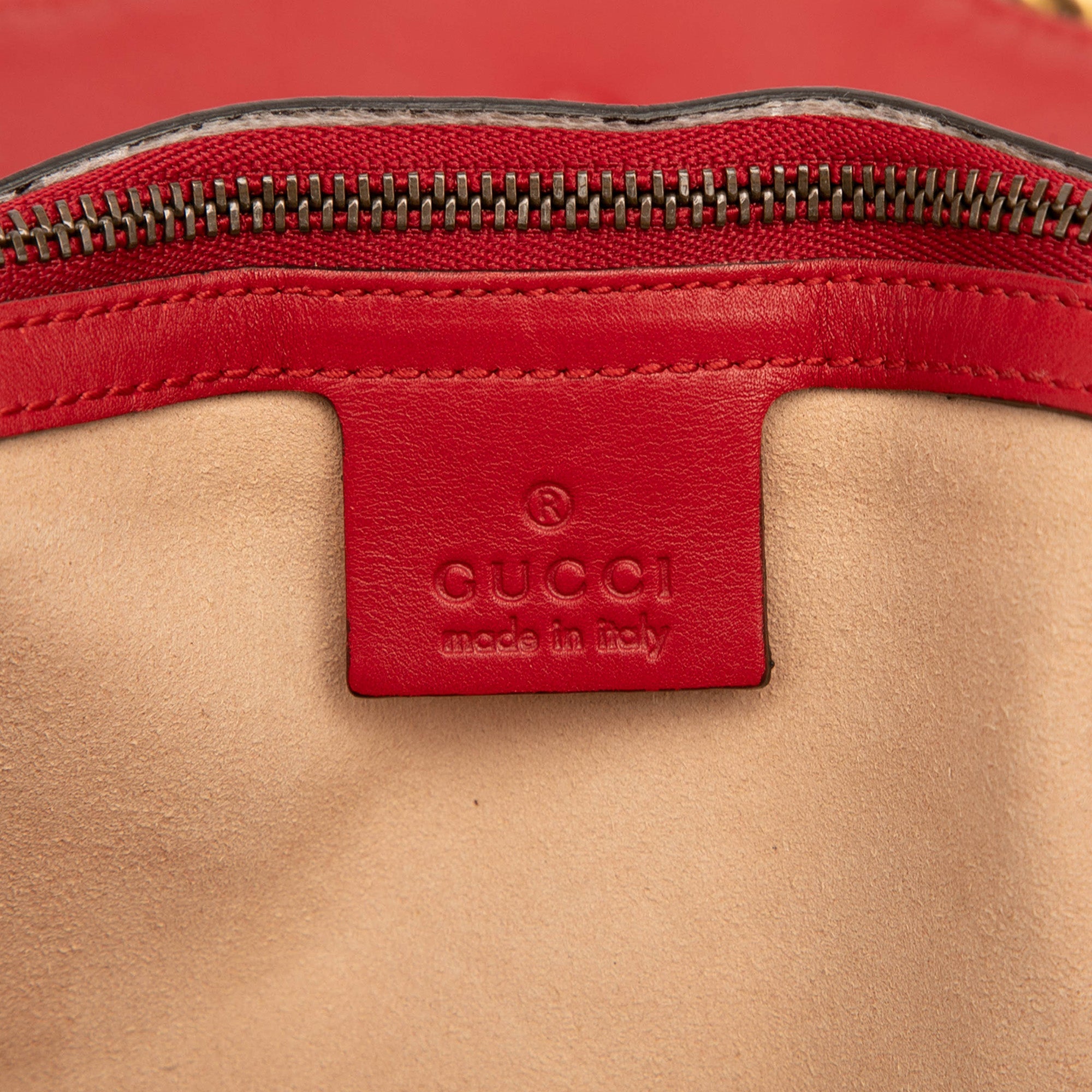 GG Marmont Flap Bag Matelasse Leather Medium