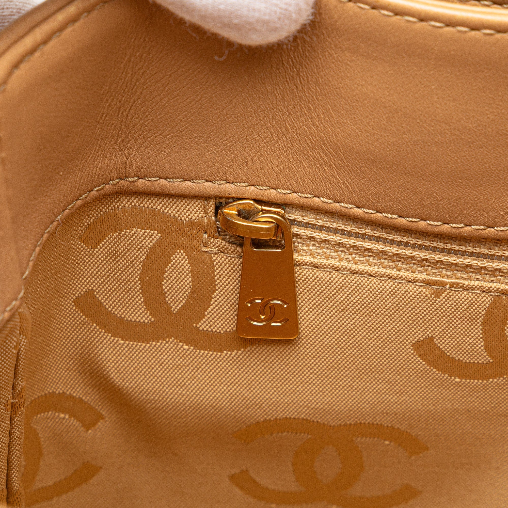 Surpique Tote Quilted Leather Small
