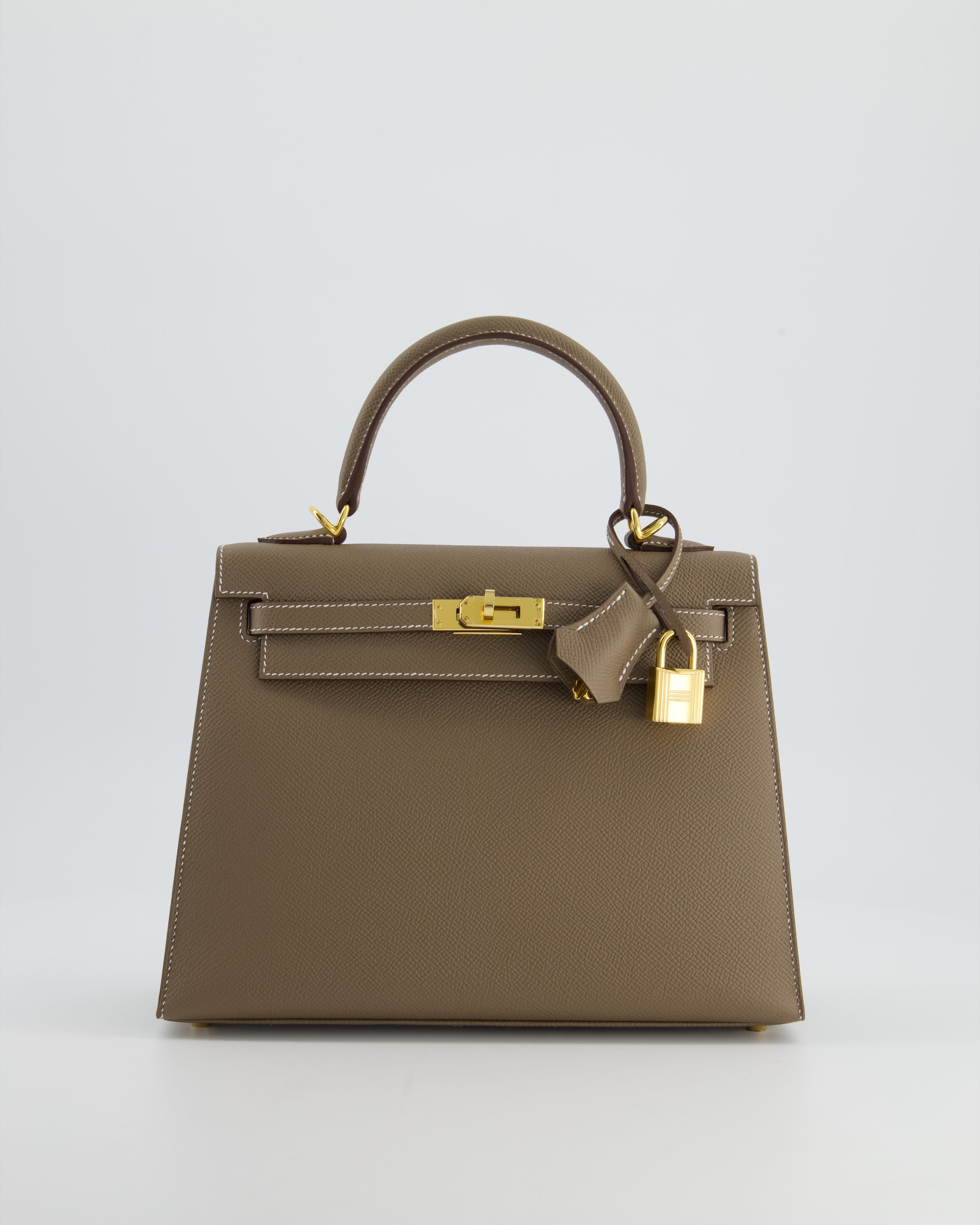 *HOLY GRAIL* Hermès Kelly 25 Sellier Bag in Etoupe Epsom Leather and Gold Hardware