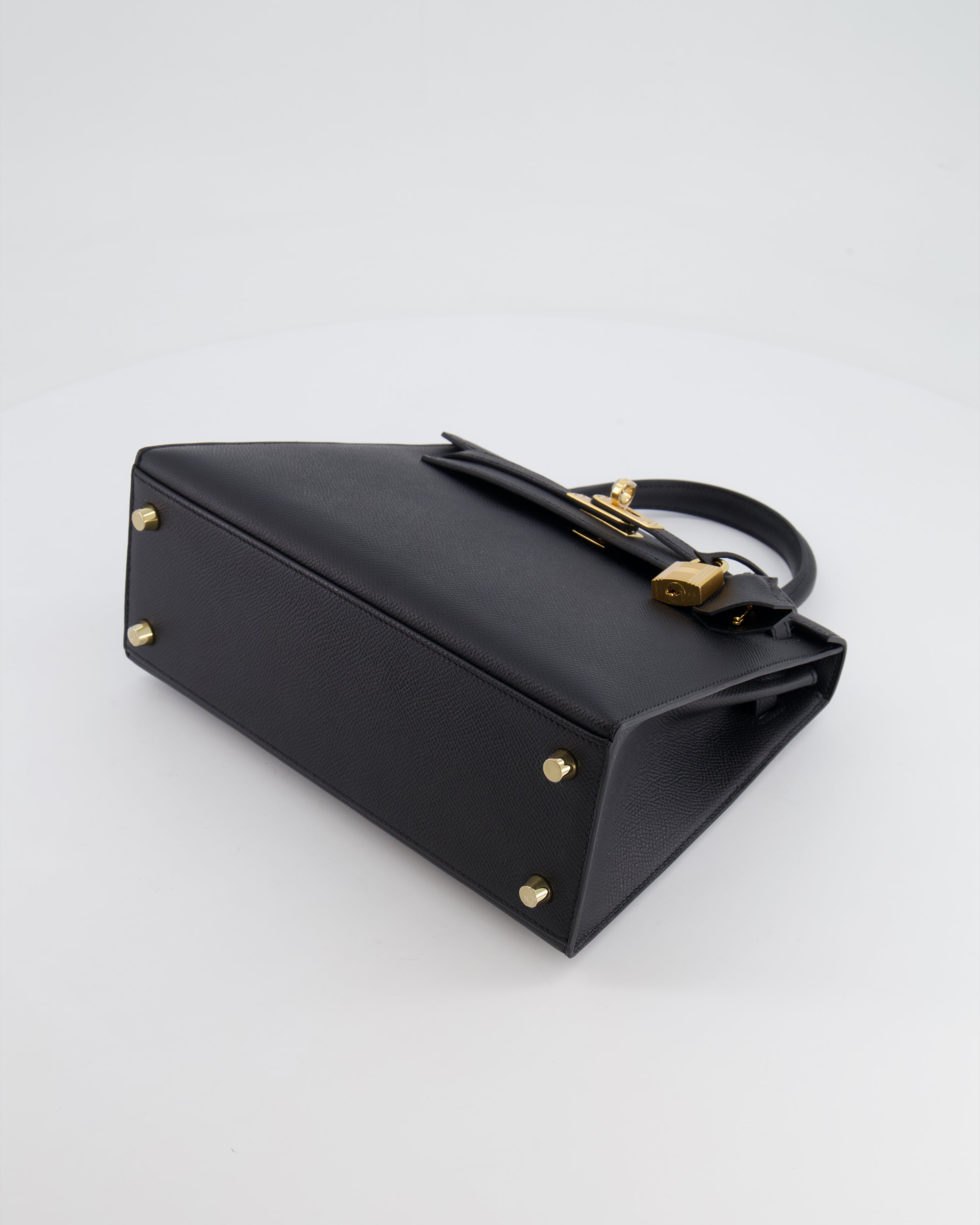 *HOLY GRAIL* Hermès Kelly 25 Sellier Bag in Noir Epsom Leather with Gold Hardware