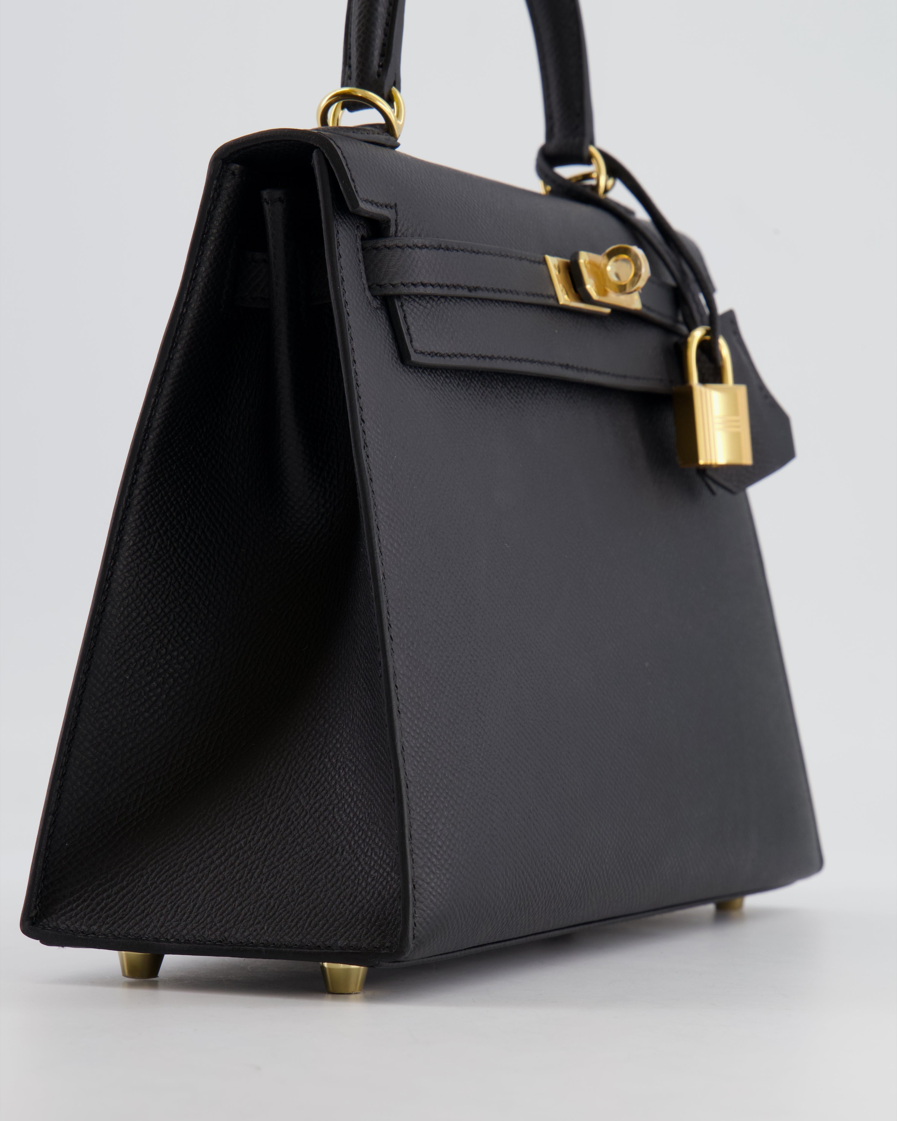 *HOLY GRAIL* Hermès Kelly 25 Sellier Bag in Noir Epsom Leather with Gold Hardware