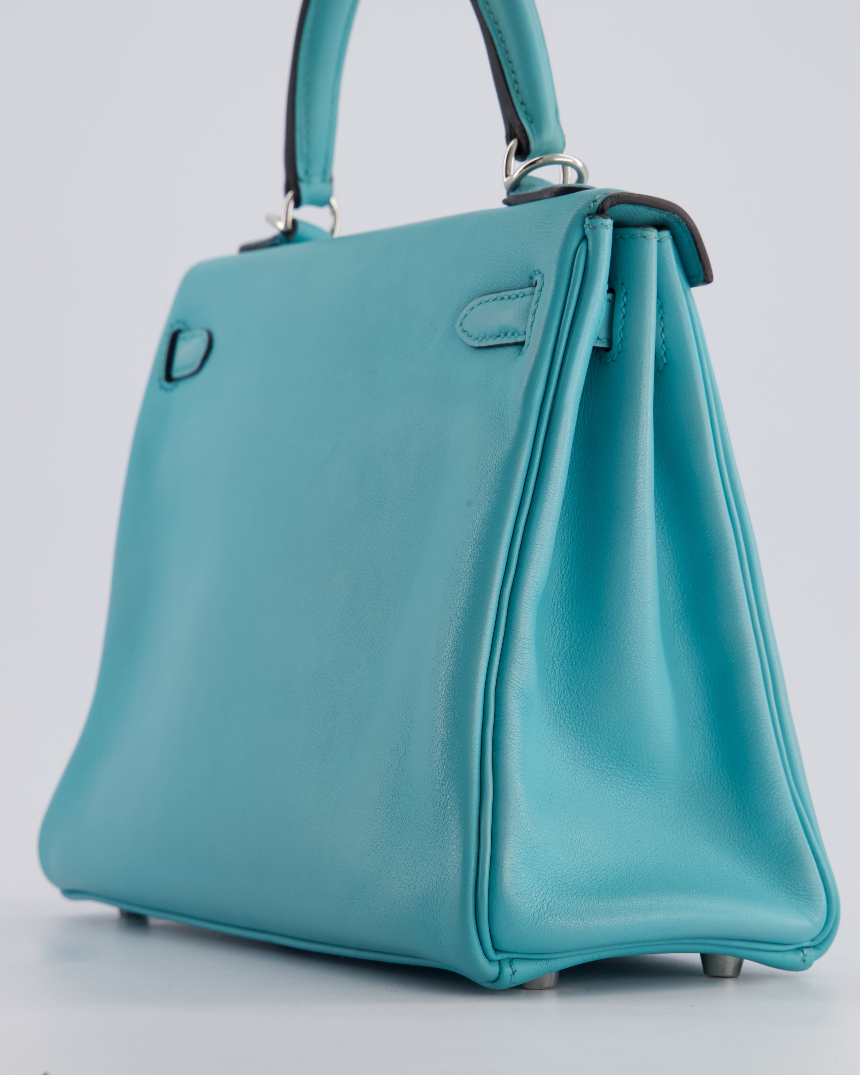 Hermès Kelly 25 Retourne Bag in Bleu Atoll Swift Leather with Palladium Hardware