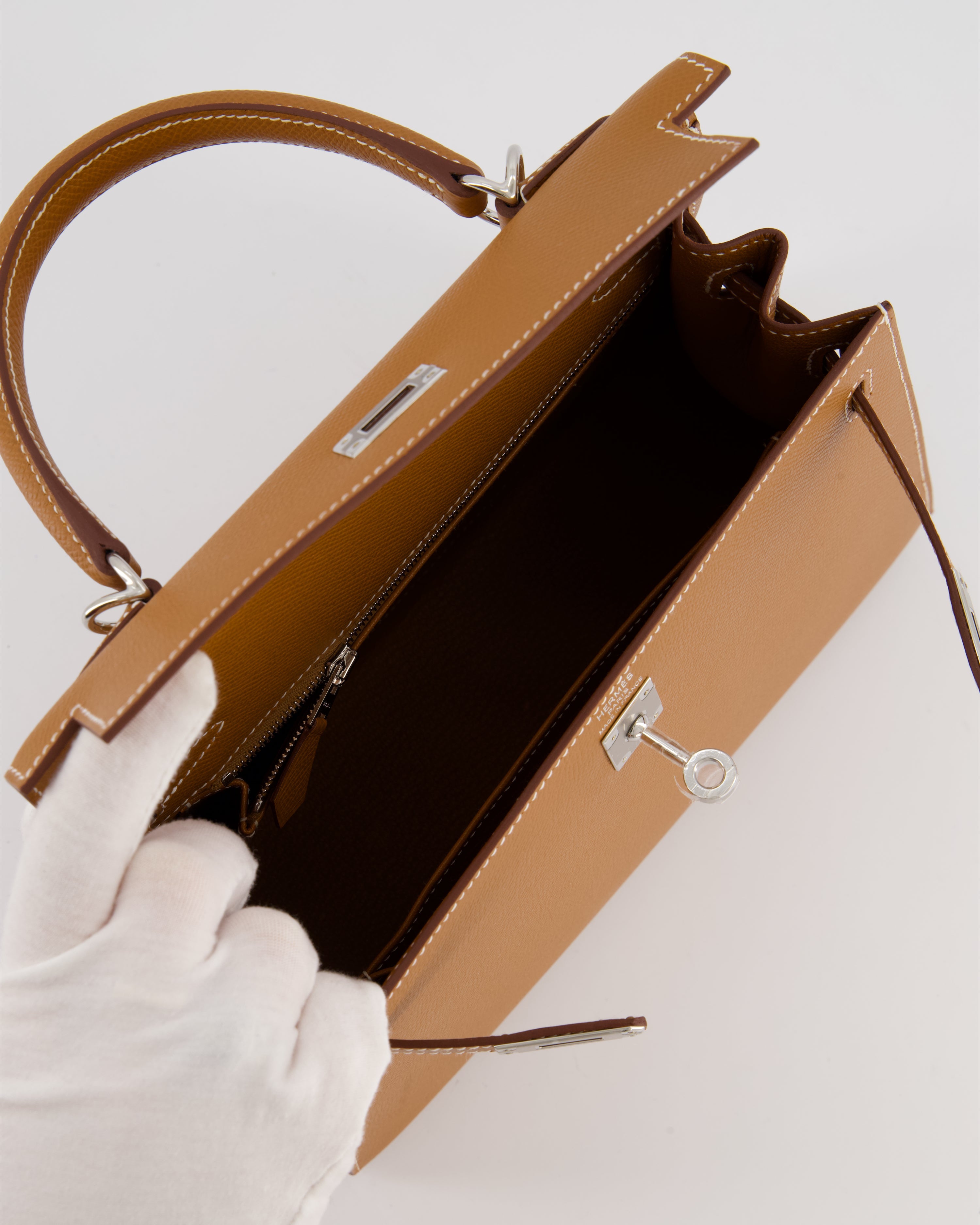 Hermès Kelly 25 Sellier Bag in Gold Epsom Leather with Palladium Hardware