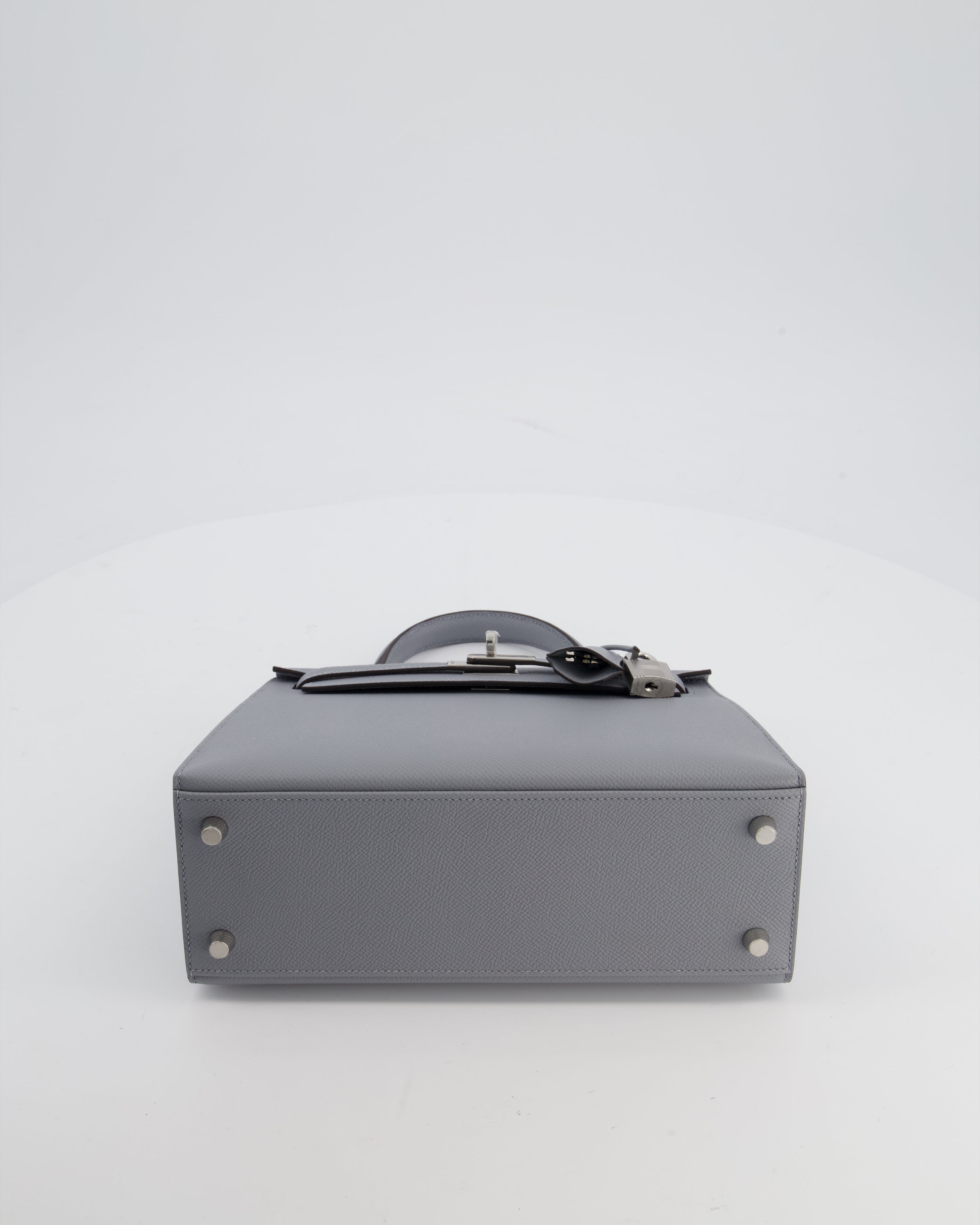 Hermès Kelly 25 Sellier Bag in Gris Pantin Epsom Leather with Palladium Hardware