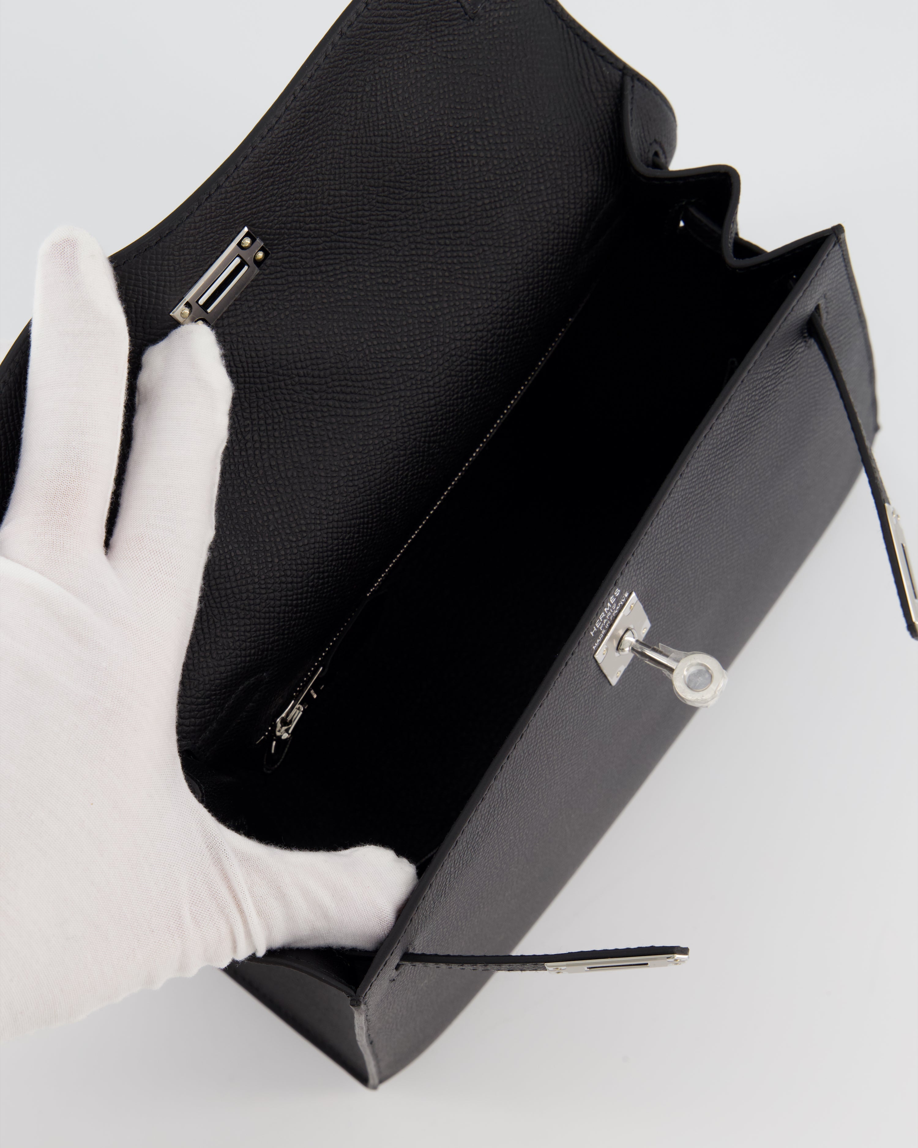 *RARE* Hermès Kelly 25 Sellier Bag in Noir Epsom Leather with Palladium Hardware