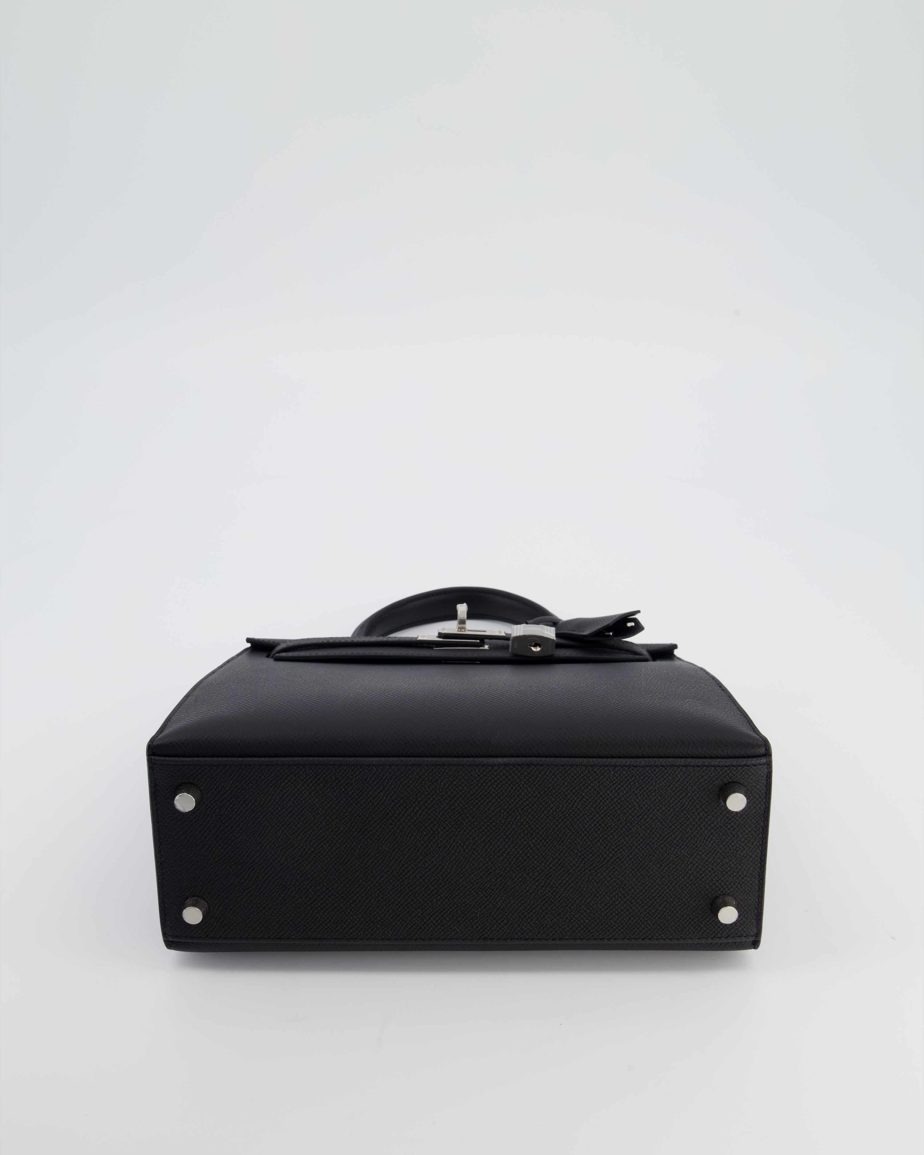 *RARE* Hermès Kelly 25 Sellier Bag in Noir Epsom Leather with Palladium Hardware