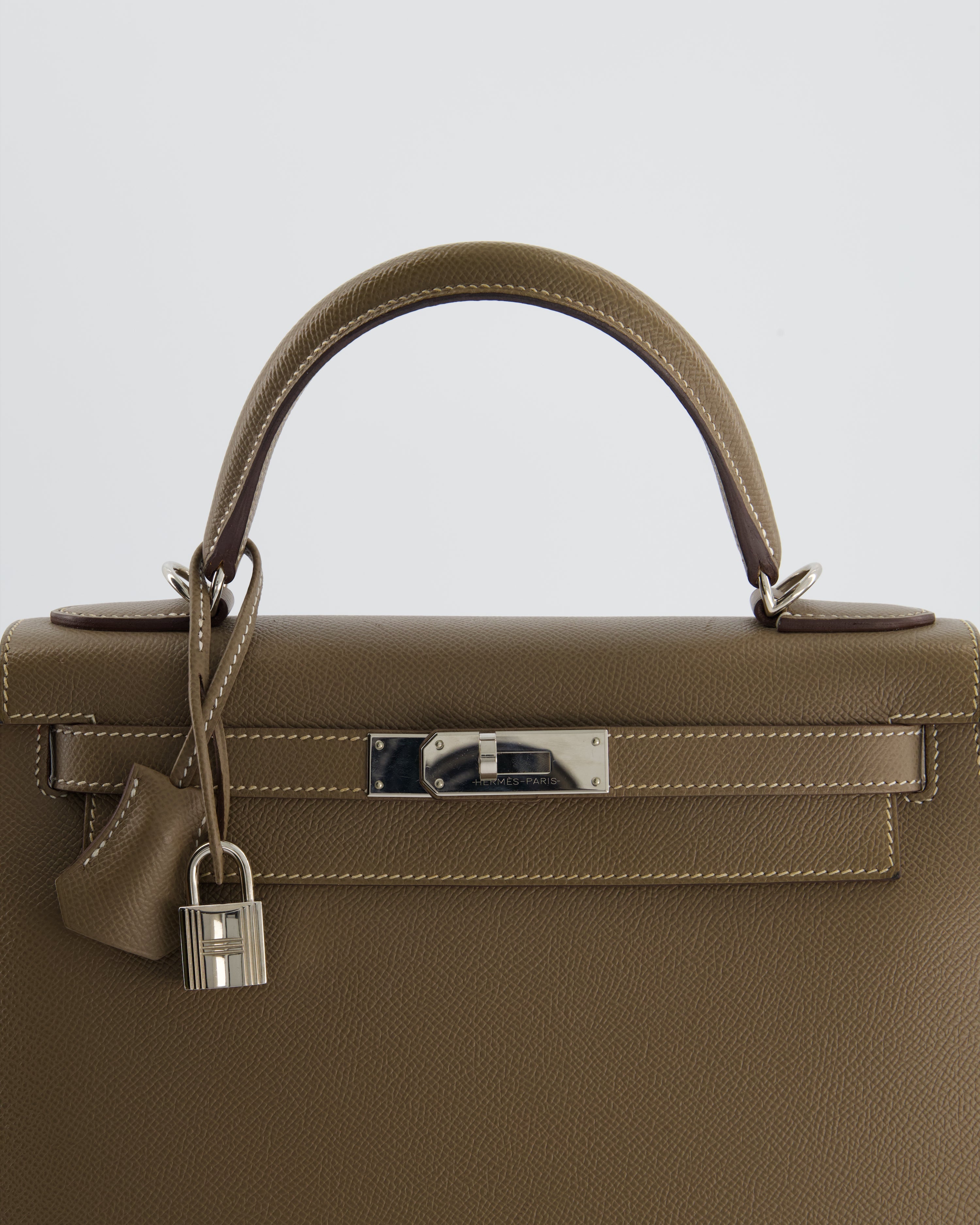 Hermès Kelly 28 Sellier Bag in Etoupe Epsom Leather with Palladium Hardware