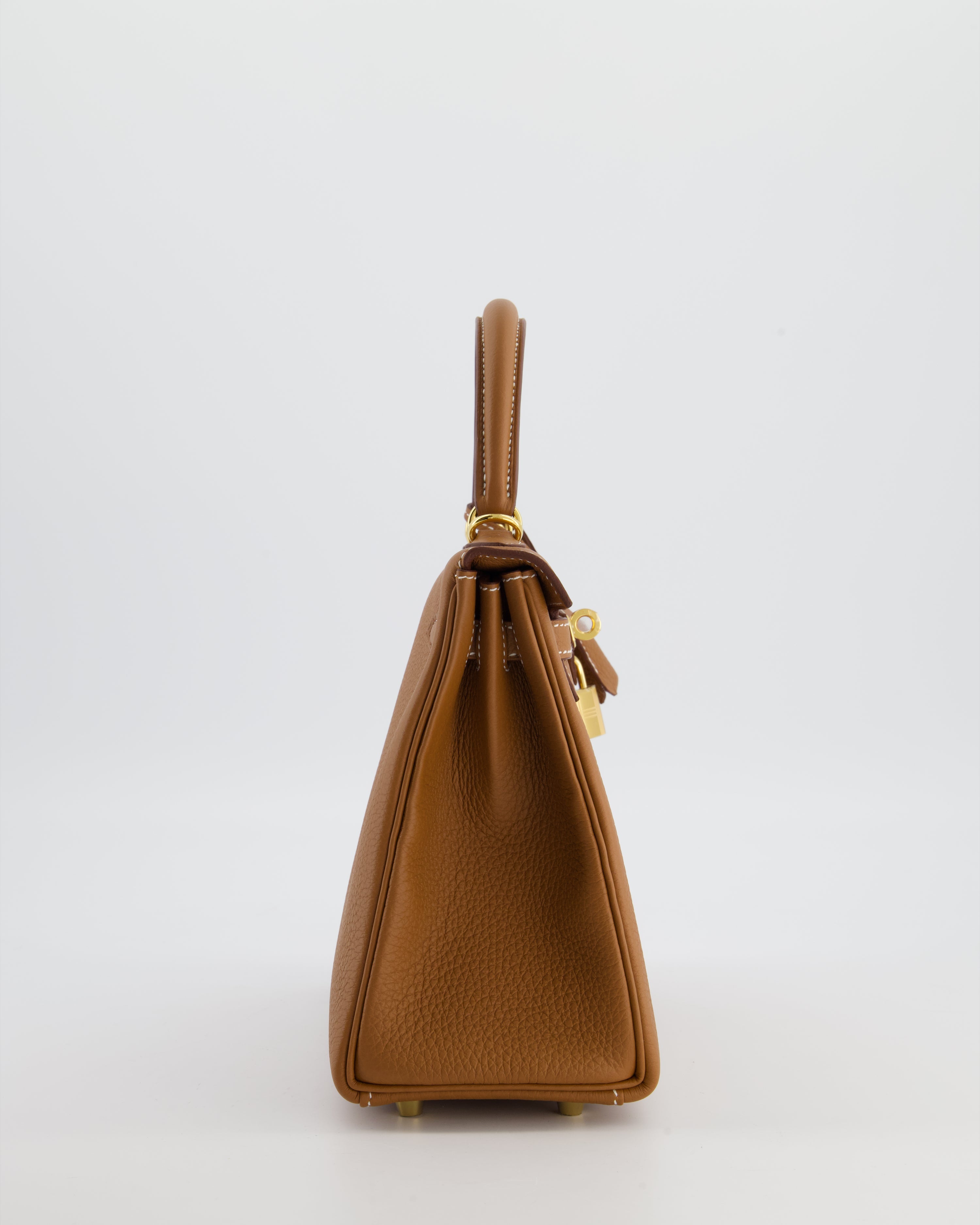 Hermès Kelly 25 Retourne Bag in Gold Togo Leather with Gold Hardware