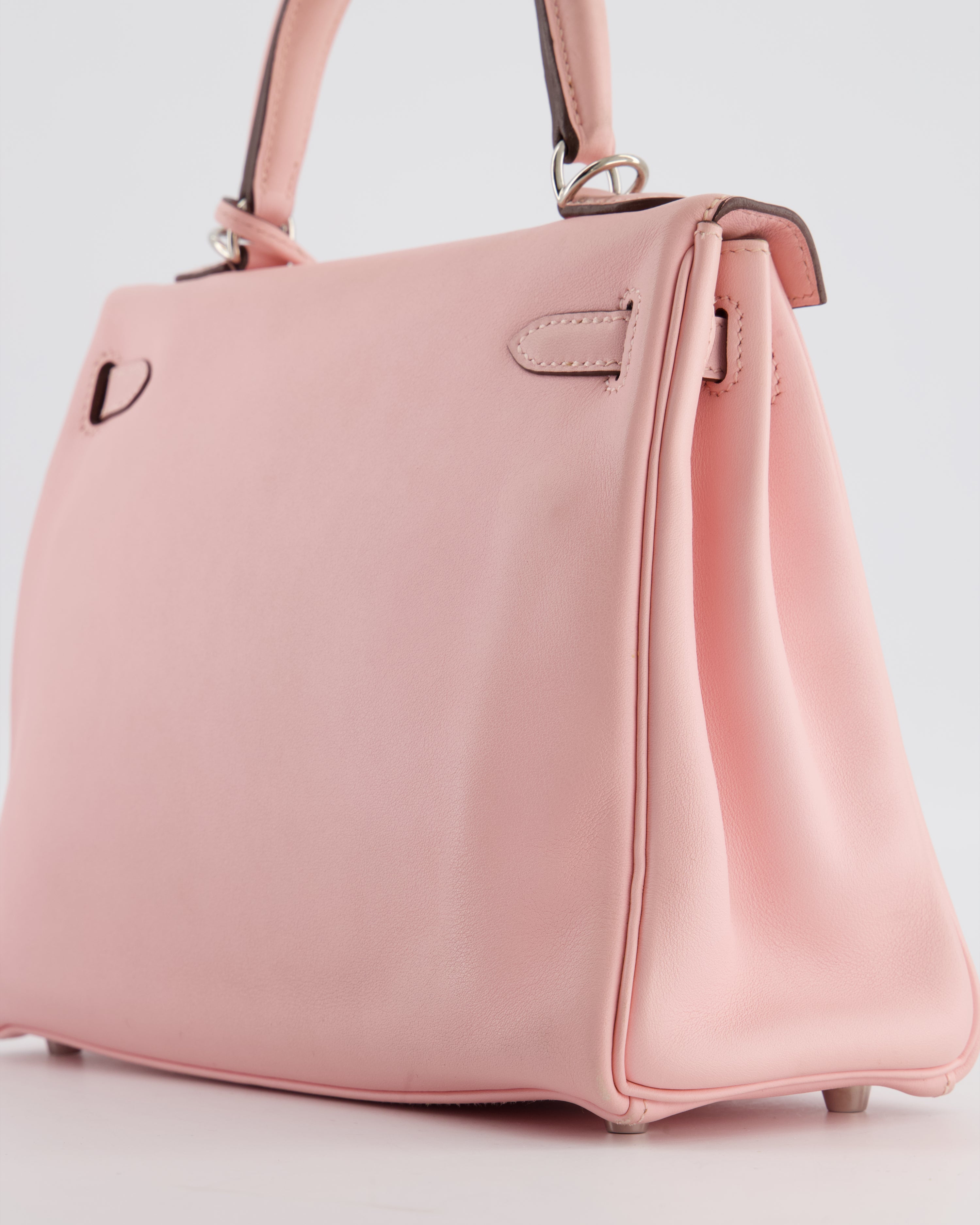 Hermès Kelly 25 Retourne Bag in Rose Sakura Swift Leather with Palladium Hardware