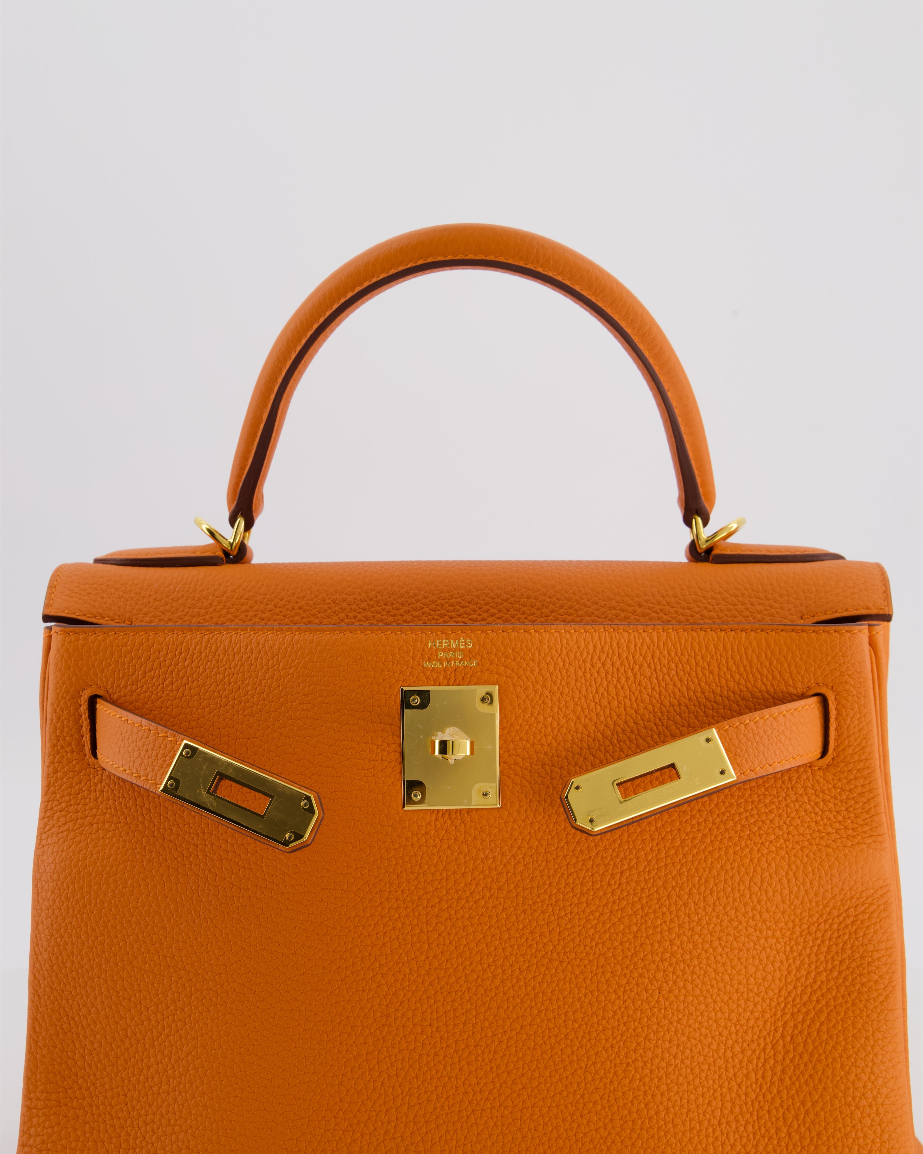 *FIRE PRICE* Hermès Kelly Bag 28 Retourne in Orange Togo Leather with Gold Hardware