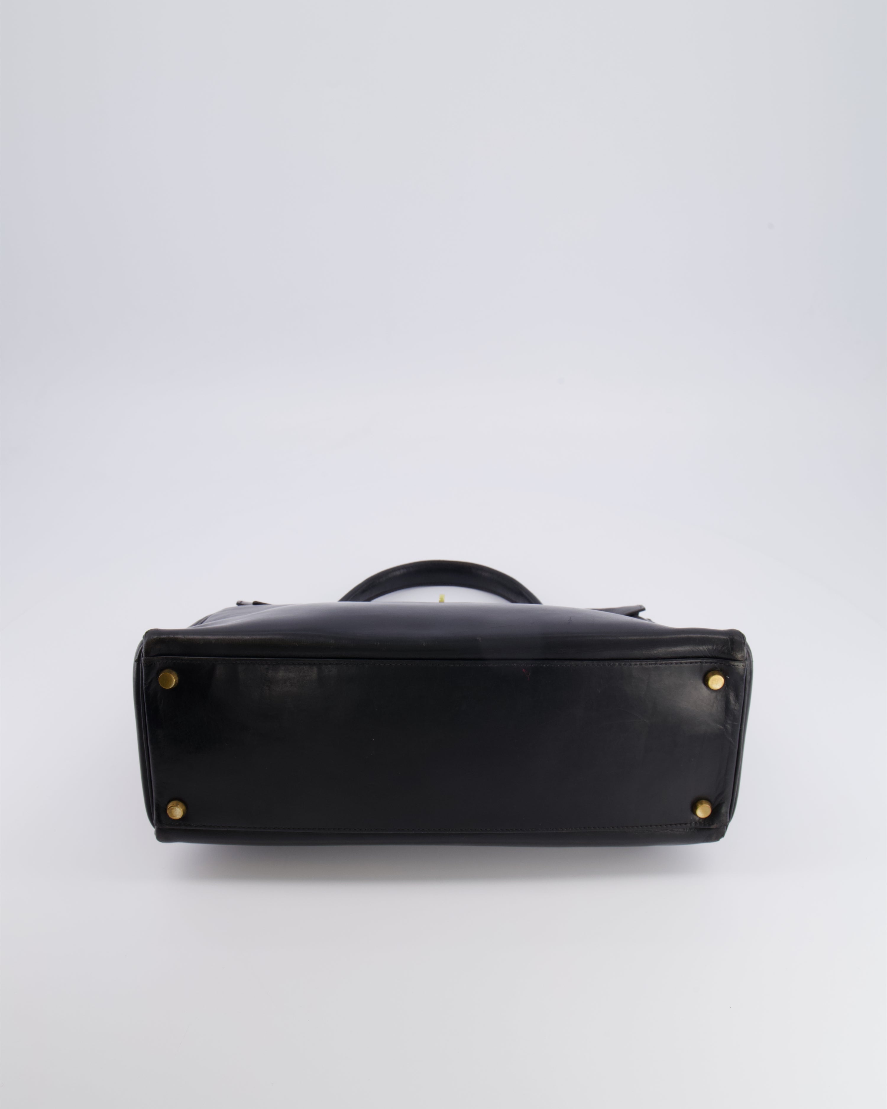 *FIRE PRICE* Hermès Vintage Kelly 32 Retourne Bag in Black Calfskin Box Leather with Gold Hardware