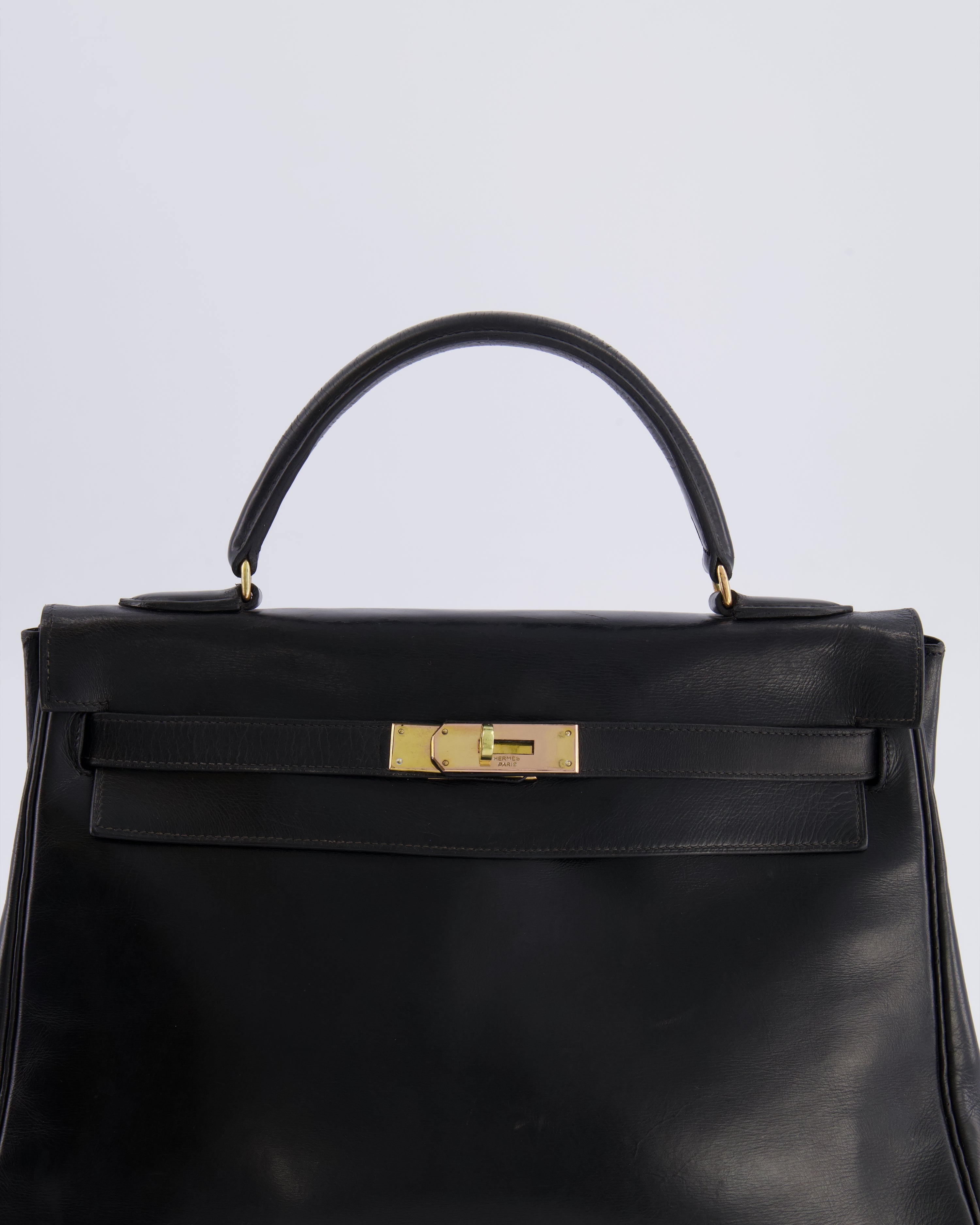 *FIRE PRICE* Hermès Vintage Kelly 32 Retourne Bag in Black Calfskin Box Leather with Gold Hardware