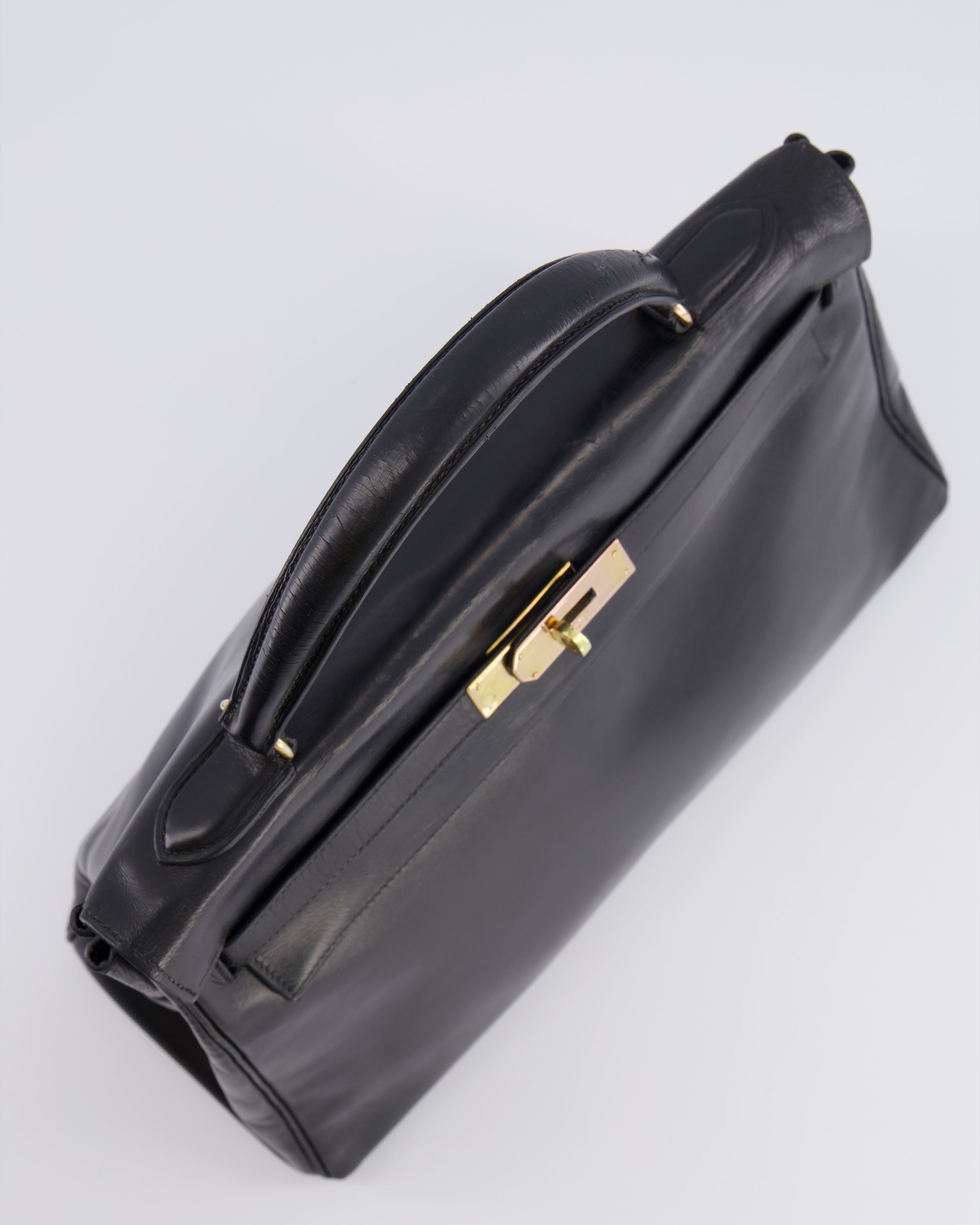 *FIRE PRICE* Hermès Vintage Kelly 32 Retourne Bag in Black Calfskin Box Leather with Gold Hardware